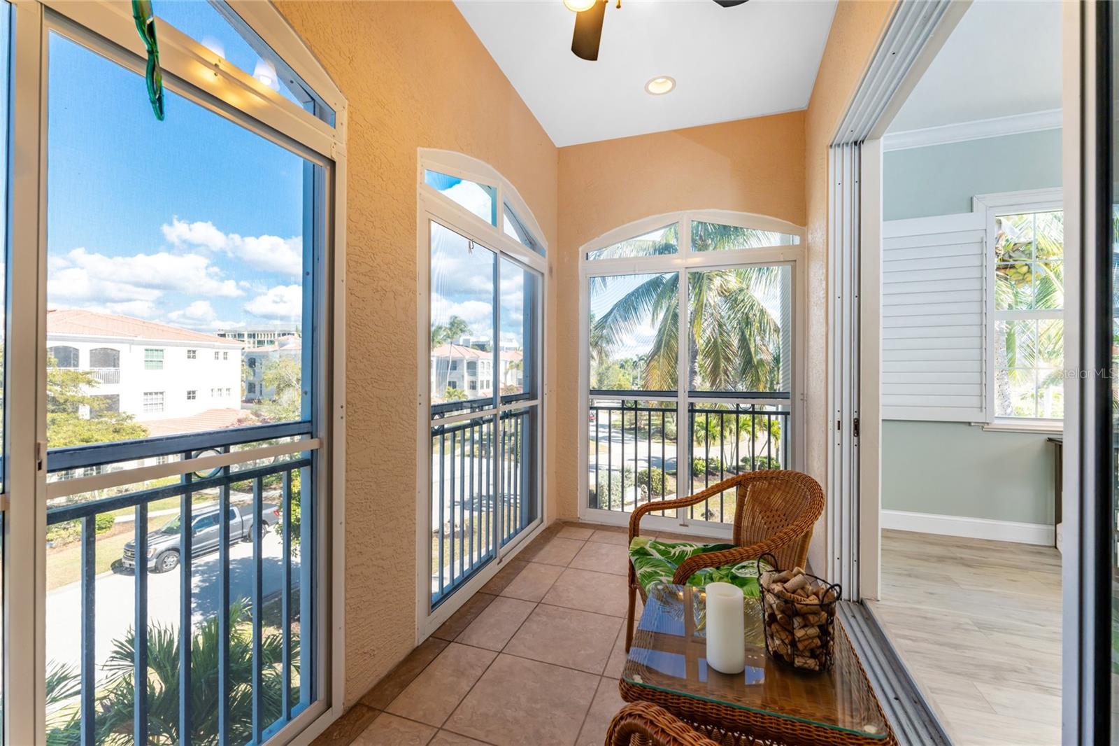 3464 SUNSET KEY CIR #103