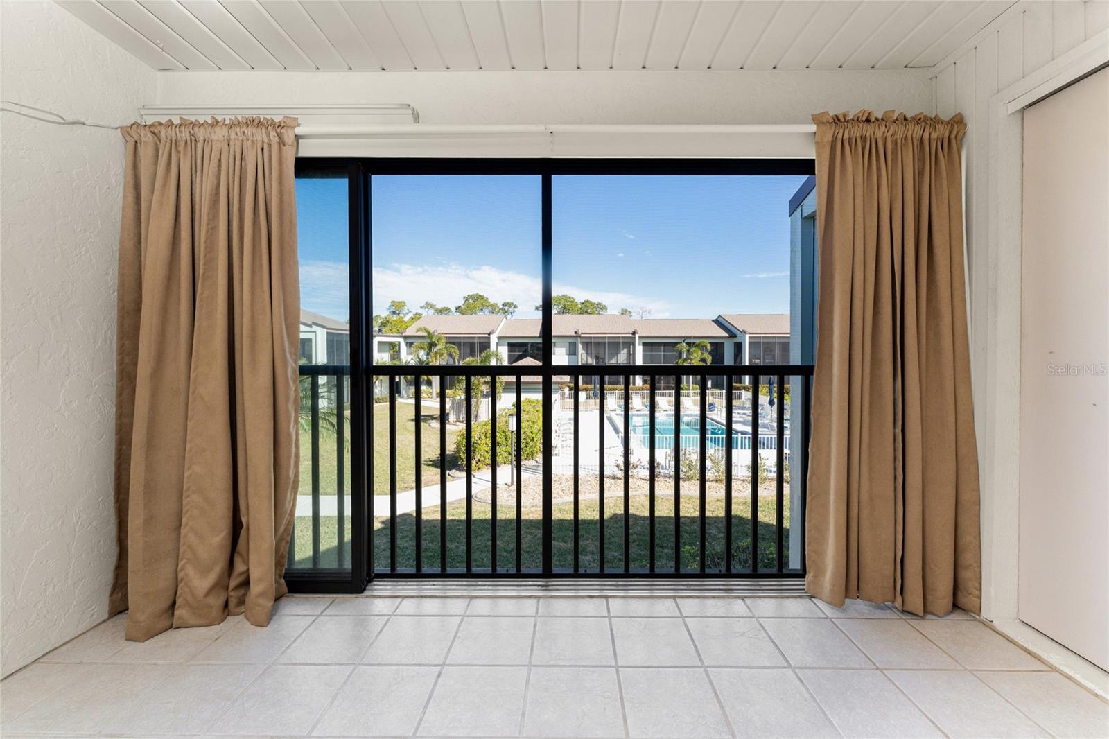 301 ISLAMORADA BLVD #22B