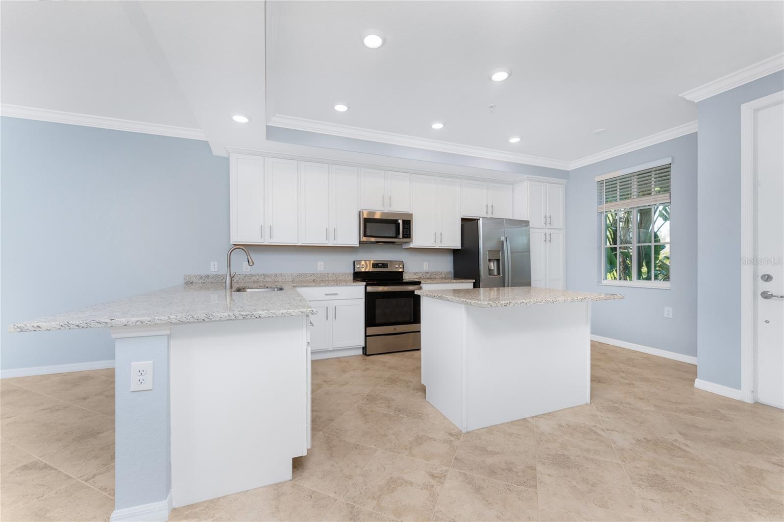 14051 HERITAGE LANDING BLVD #515