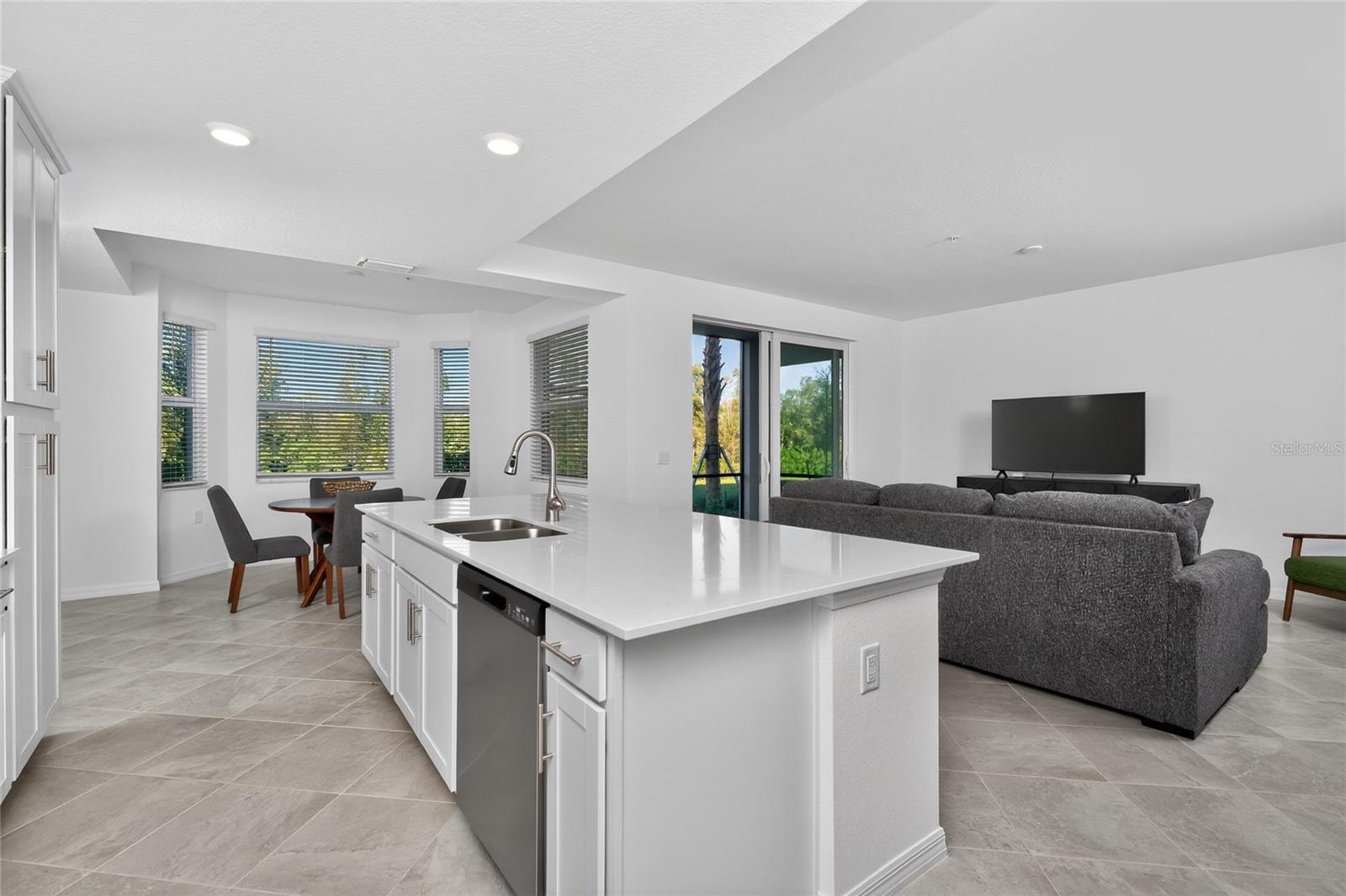 14201 HERITAGE LANDING BLVD #1316