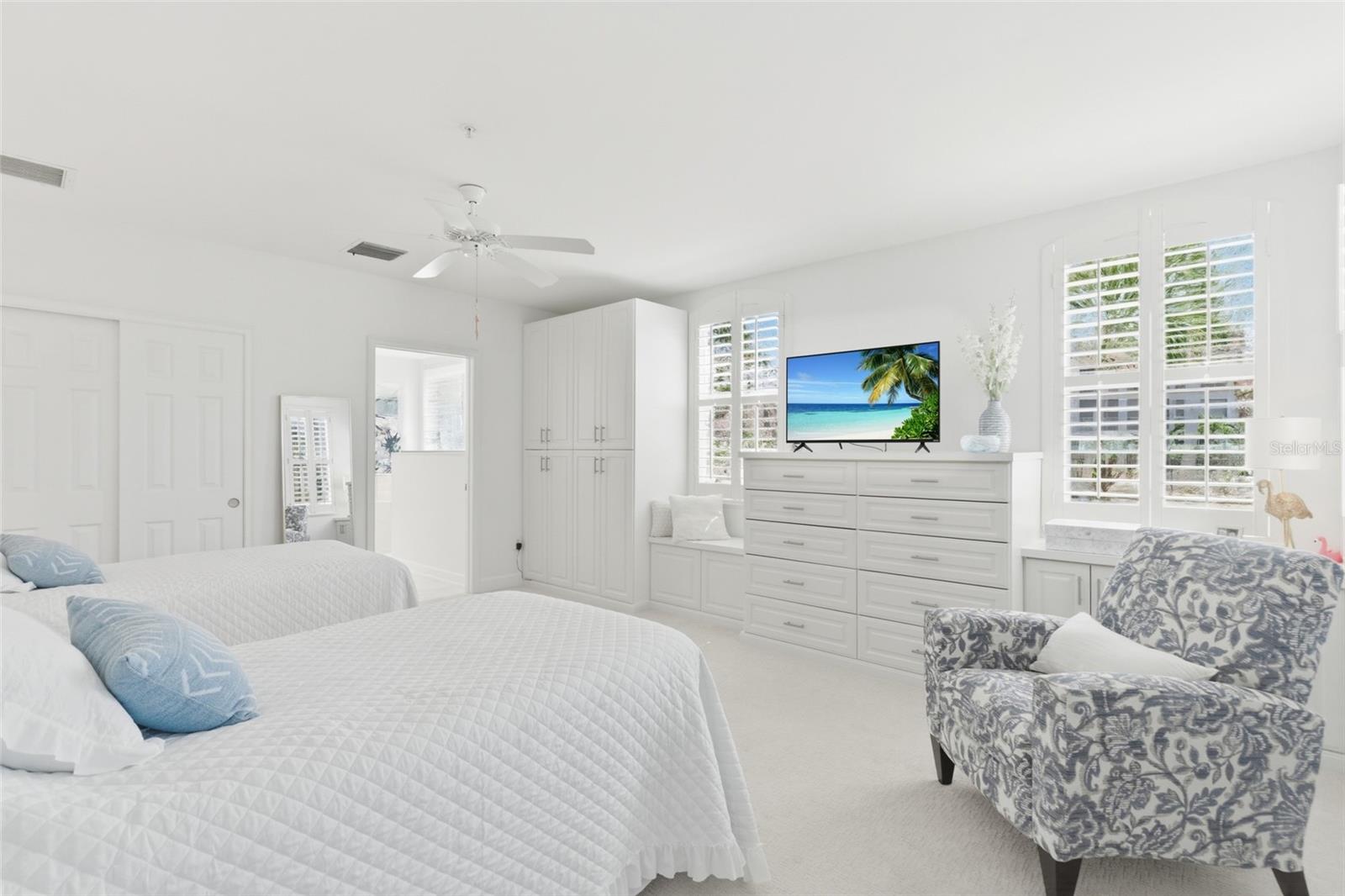 3450 SUNSET KEY CIR #101