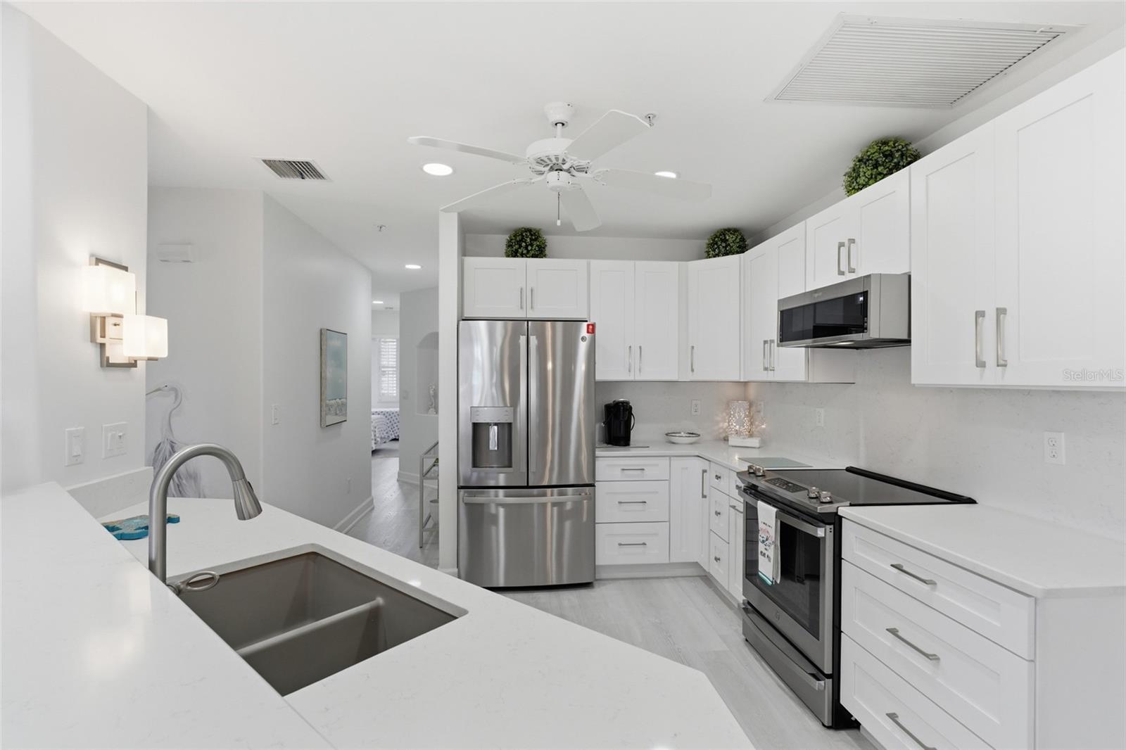 3450 SUNSET KEY CIR #101