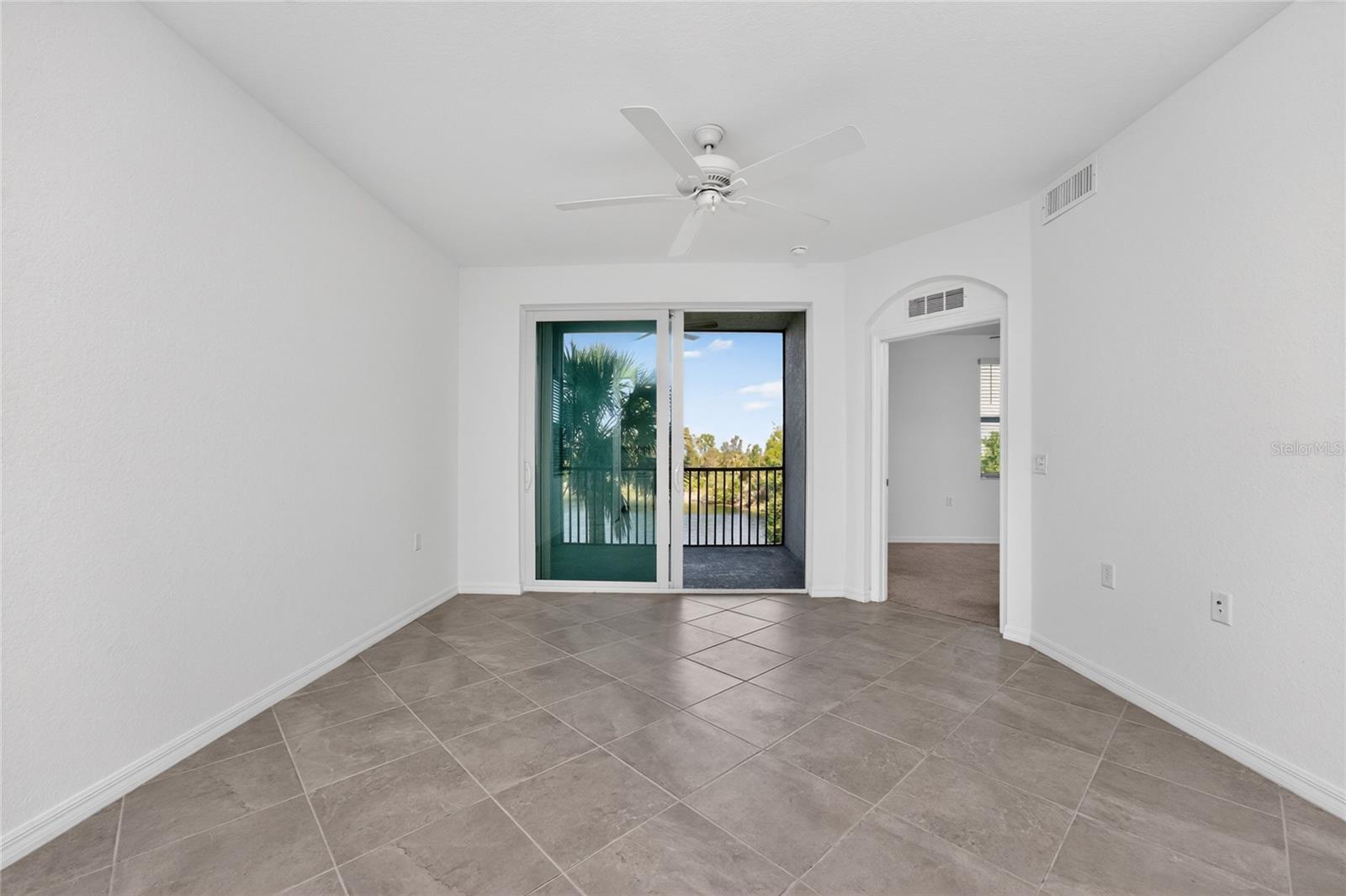 14141 HERITAGE LANDING BLVD #921
