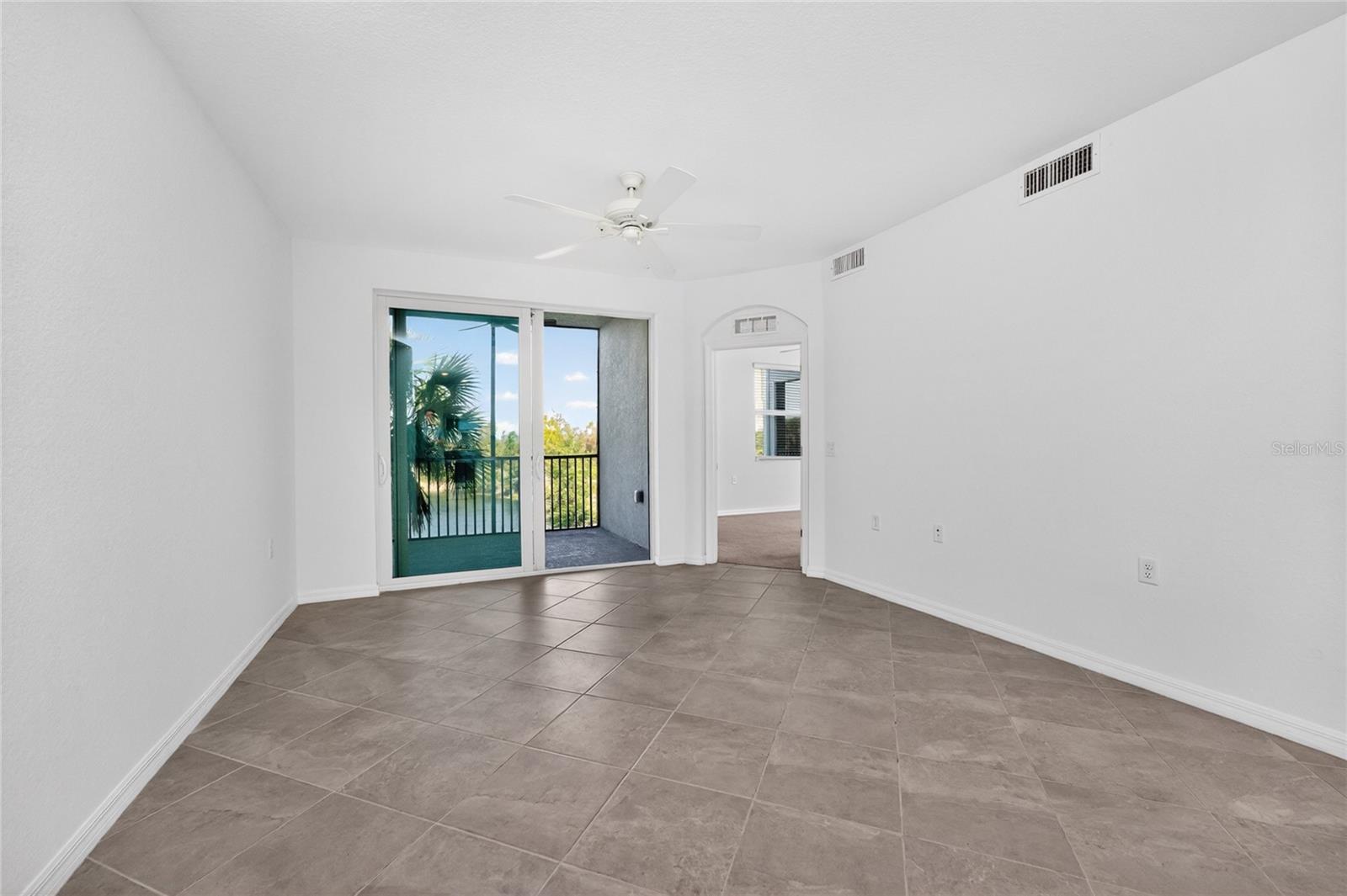 14141 HERITAGE LANDING BLVD #921
