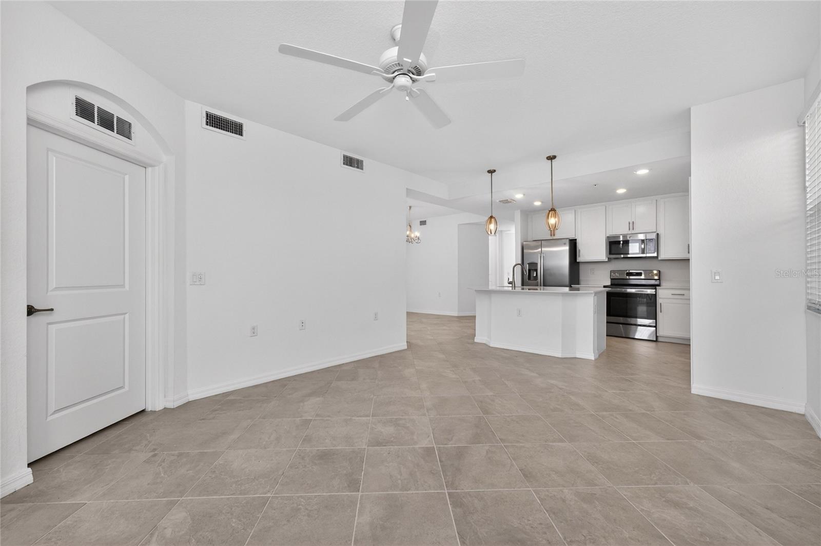 14141 HERITAGE LANDING BLVD #921