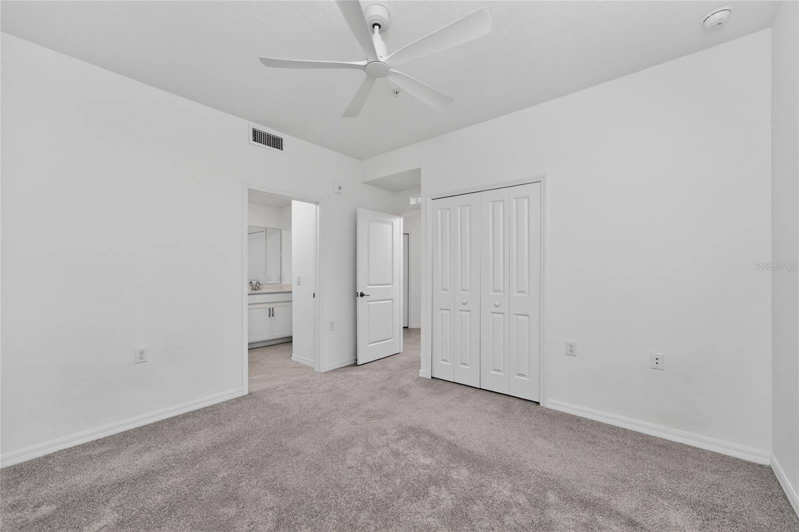 14141 HERITAGE LANDING BLVD #921