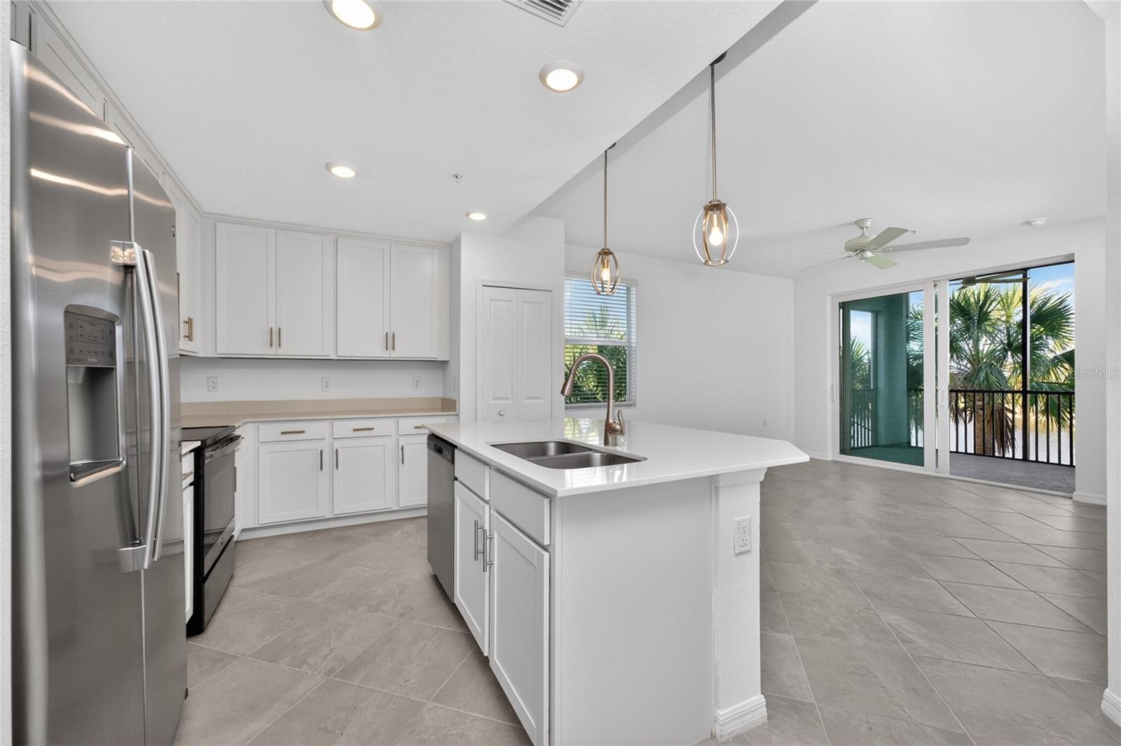 14141 HERITAGE LANDING BLVD #921