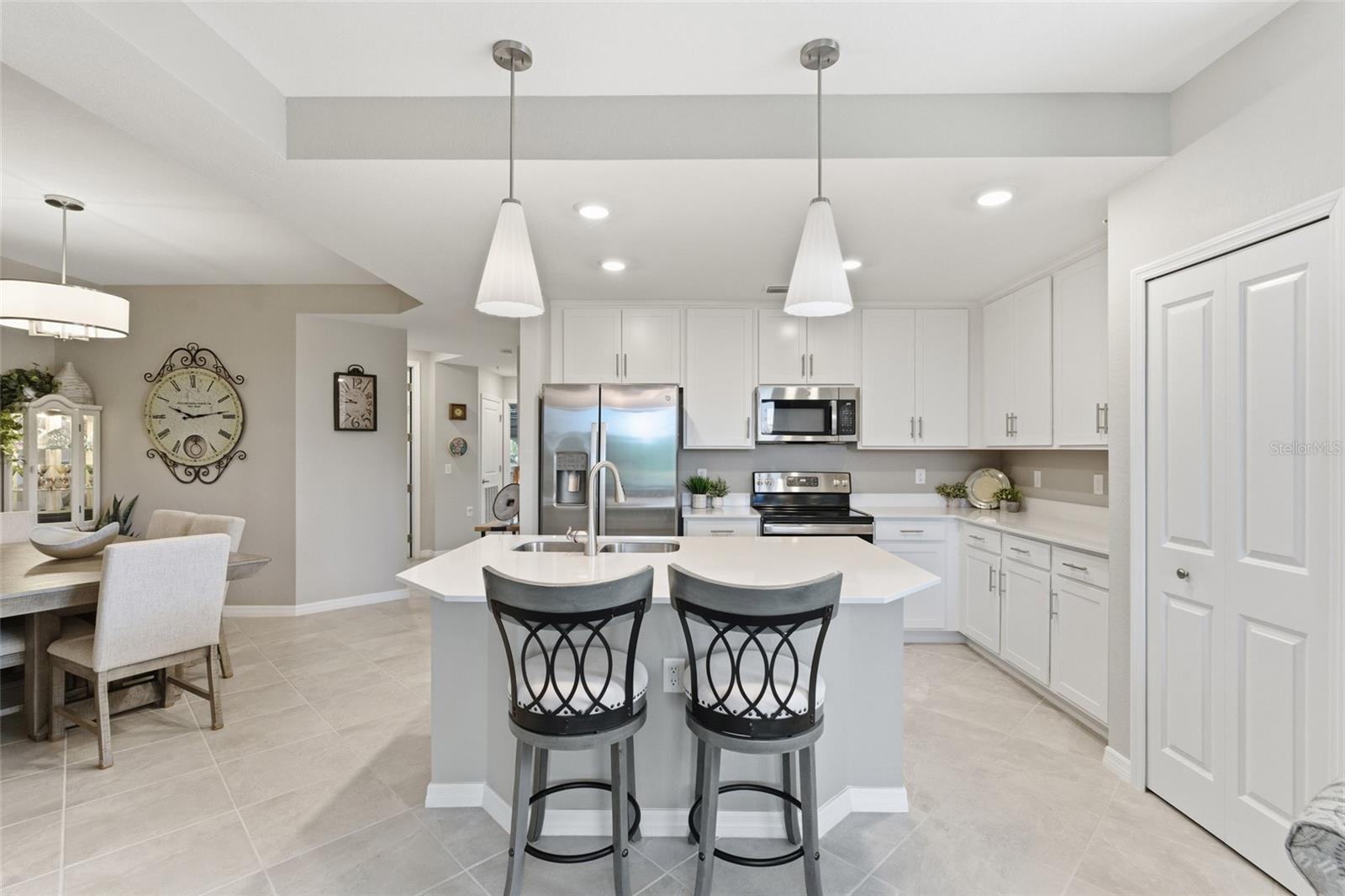 14151 HERITAGE LANDING BLVD #1011