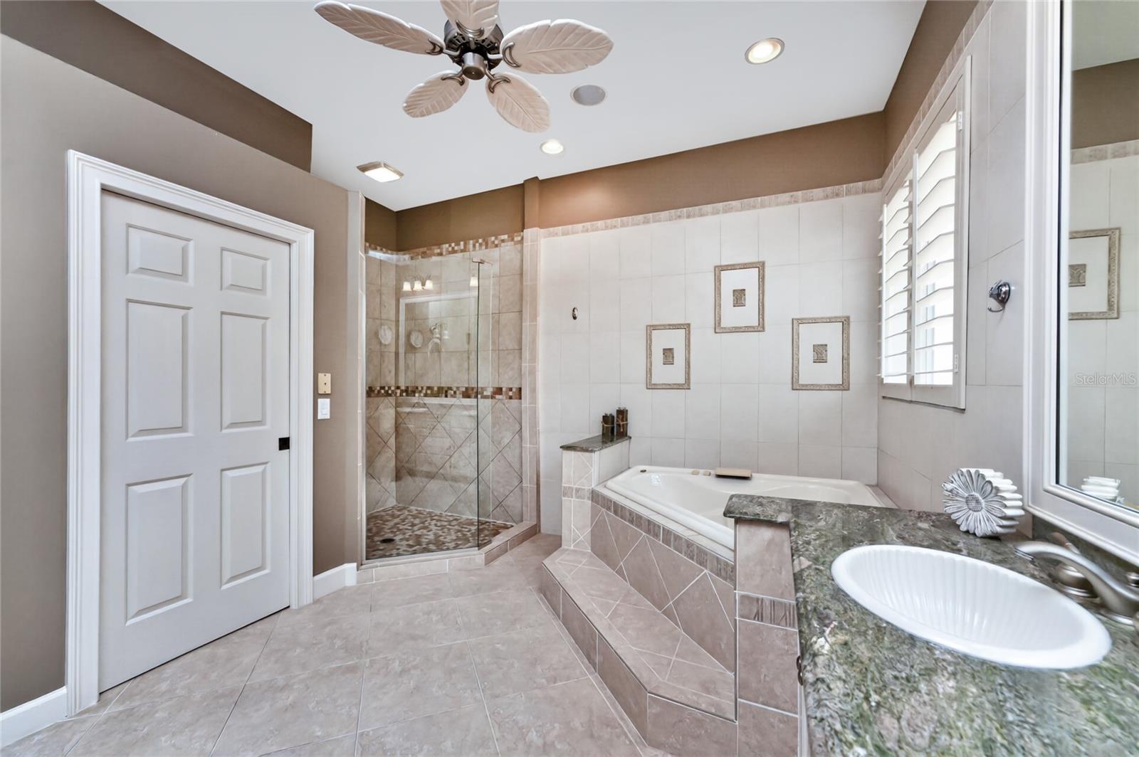 3213 SUNSET KEY CIR