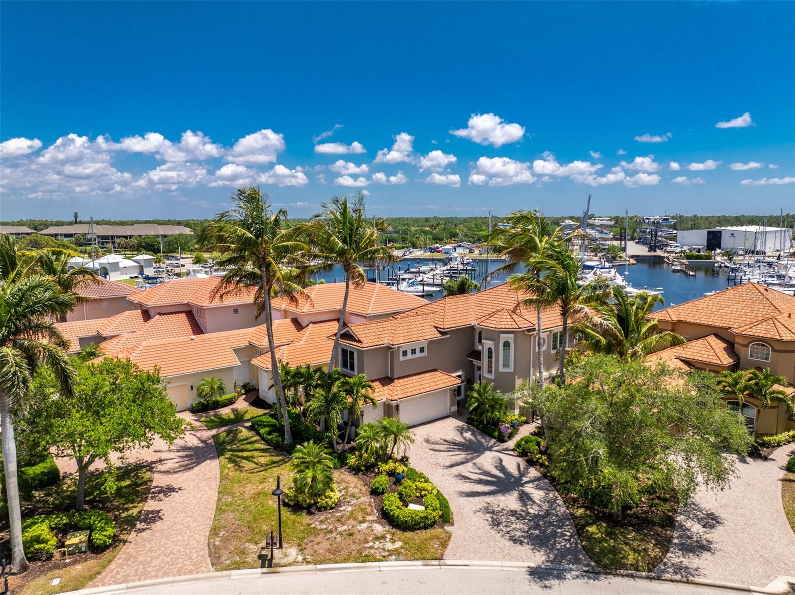 3213 SUNSET KEY CIR