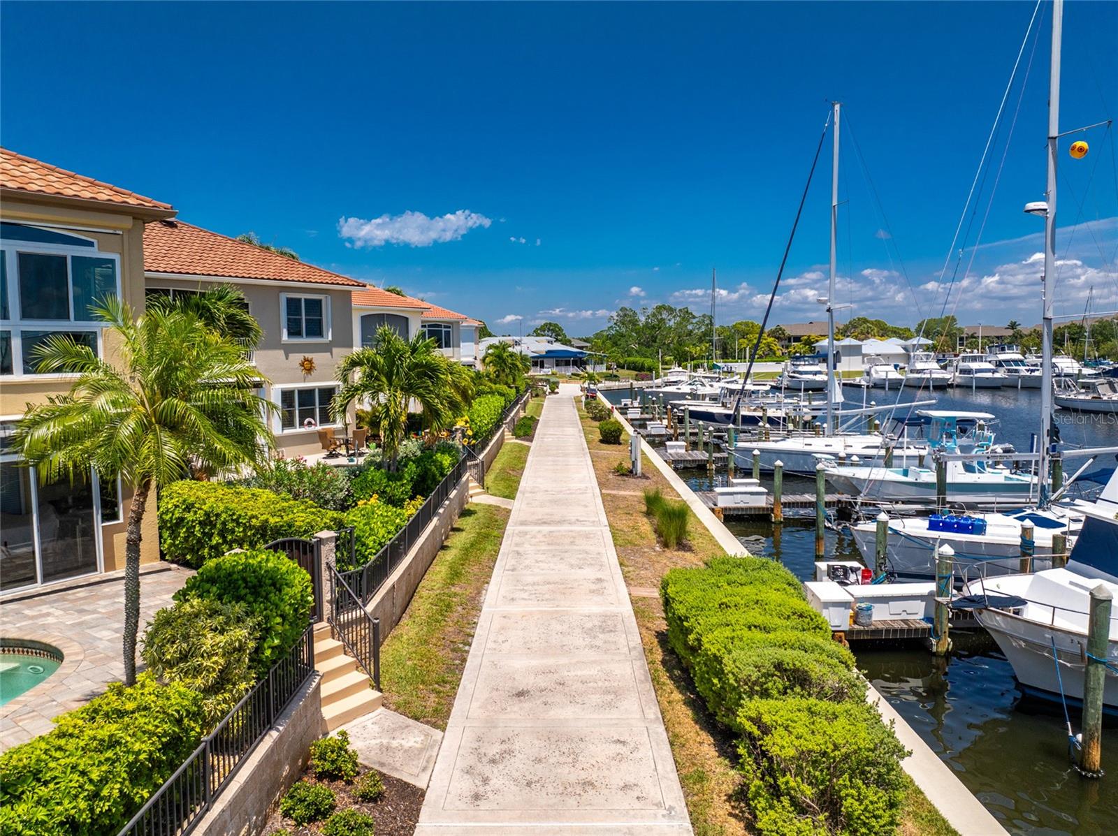 3213 SUNSET KEY CIR