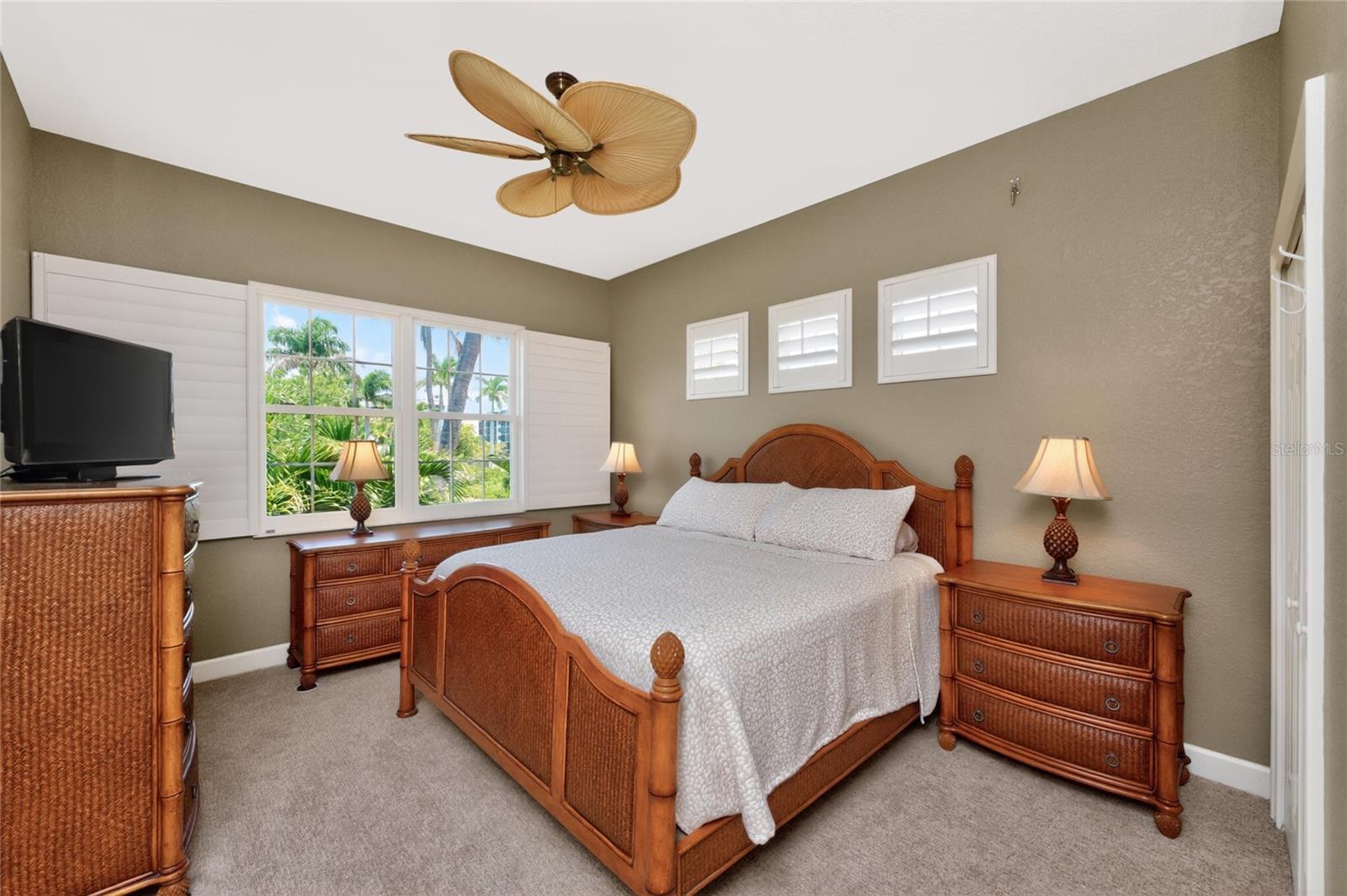 3213 SUNSET KEY CIR