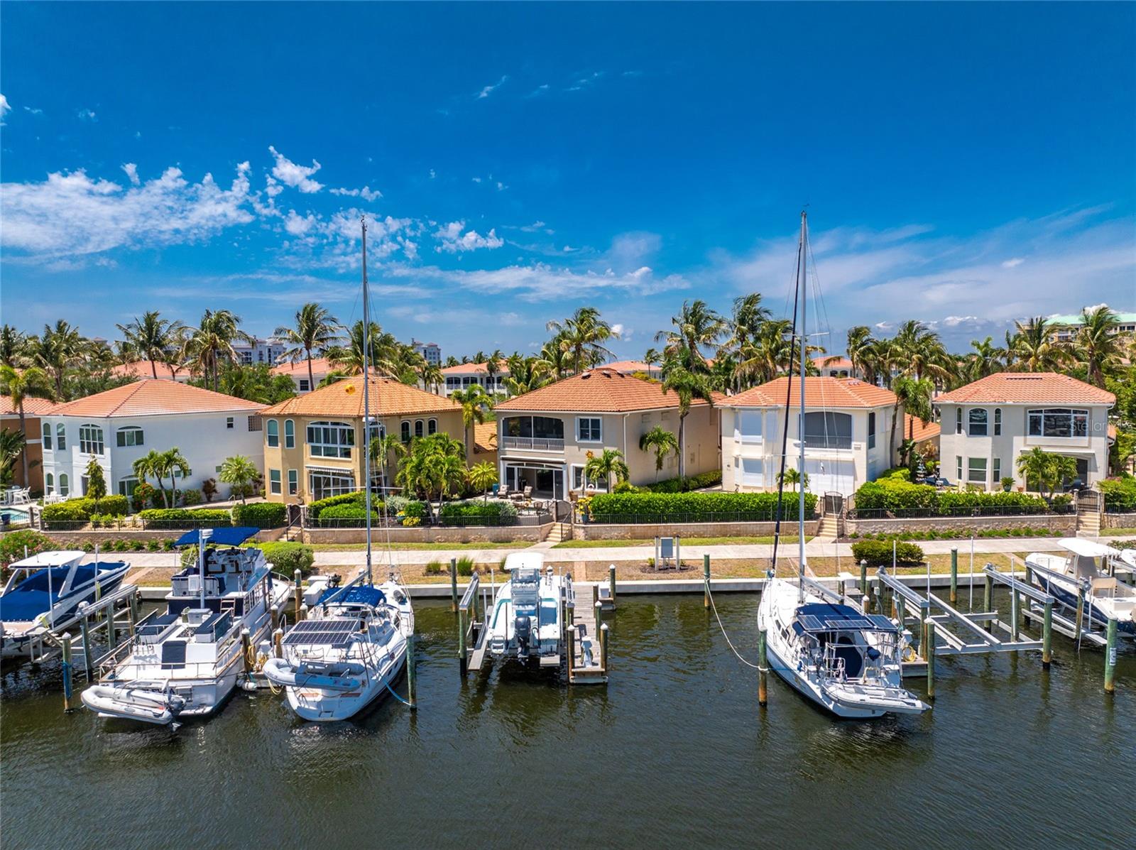 3213 SUNSET KEY CIR