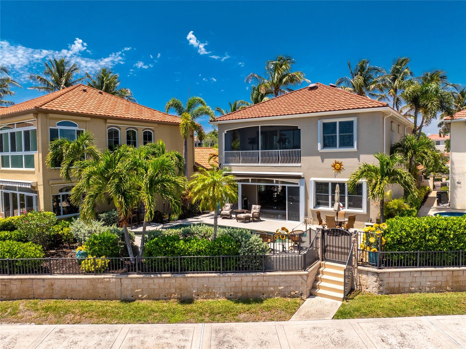 3213 SUNSET KEY CIR