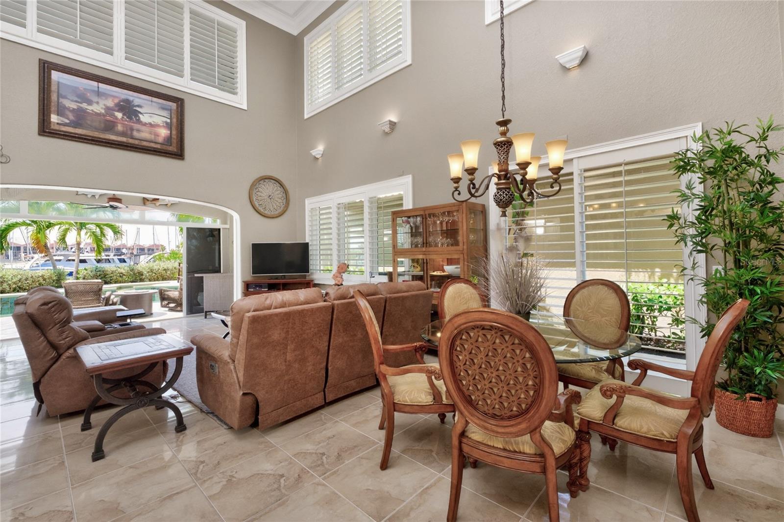 3213 SUNSET KEY CIR