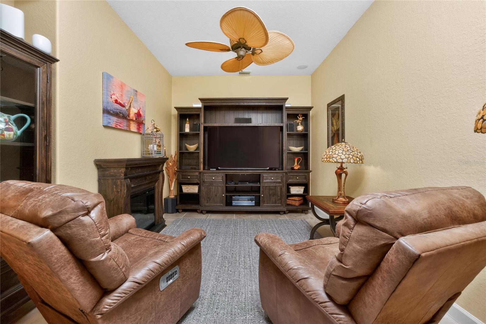 3213 SUNSET KEY CIR