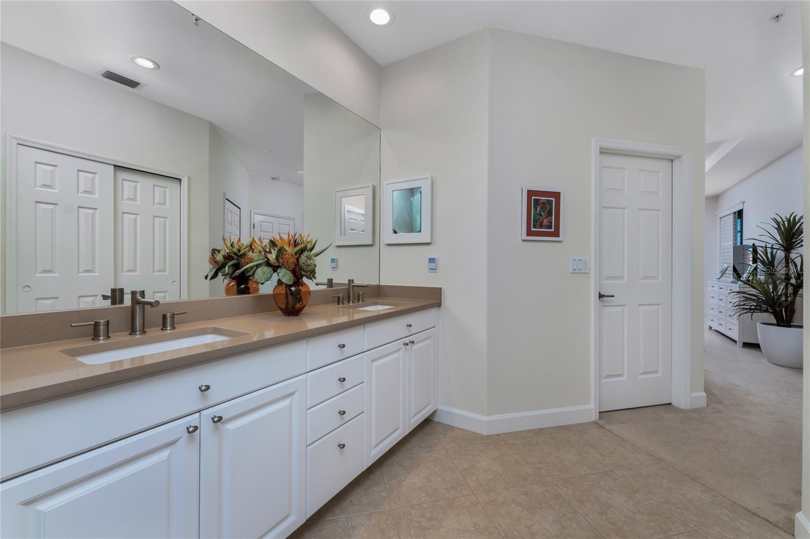 3316 SUNSET KEY CIR #D