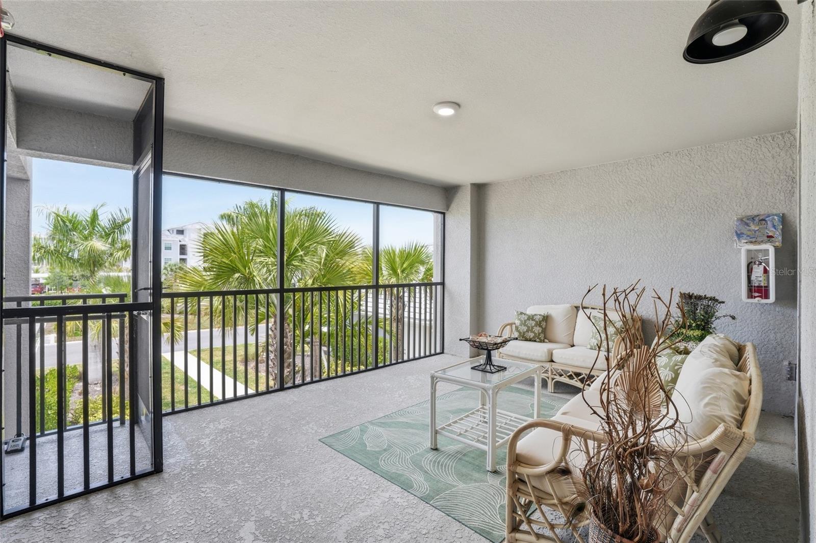 14184 HERITAGE LANDING BLVD #525