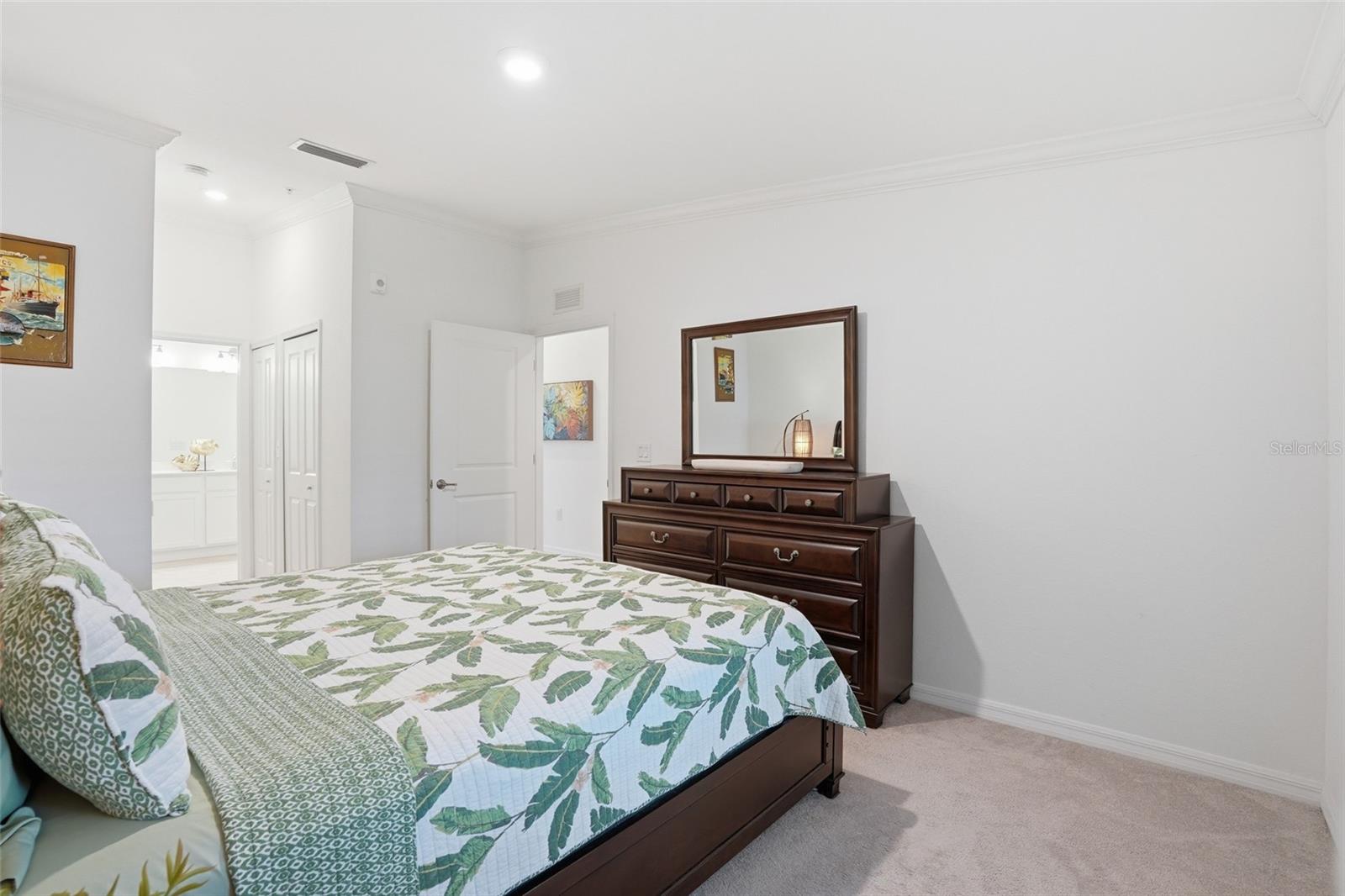 14184 HERITAGE LANDING BLVD #525