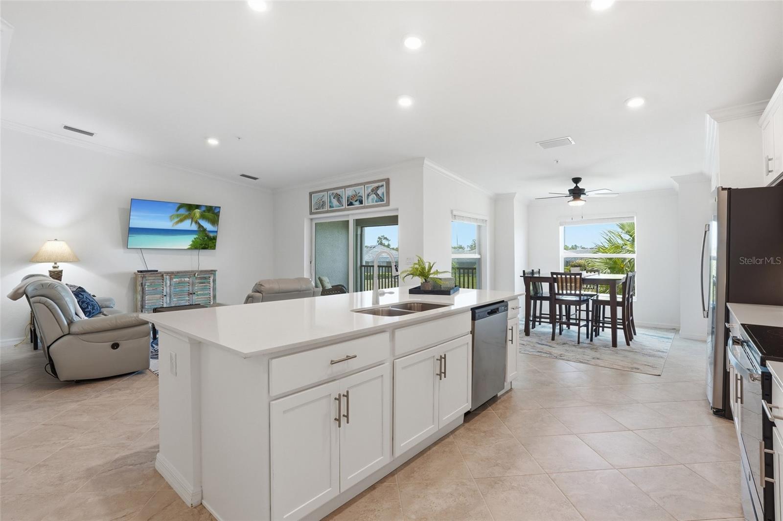 14184 HERITAGE LANDING BLVD #525