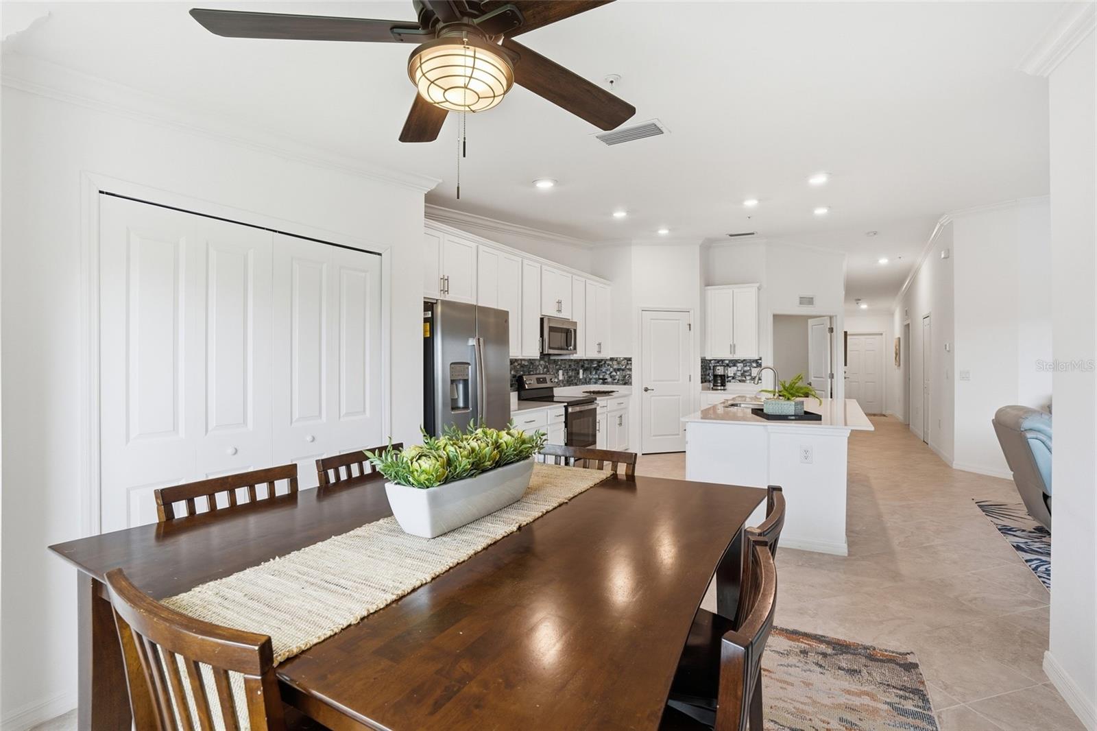 14184 HERITAGE LANDING BLVD #525