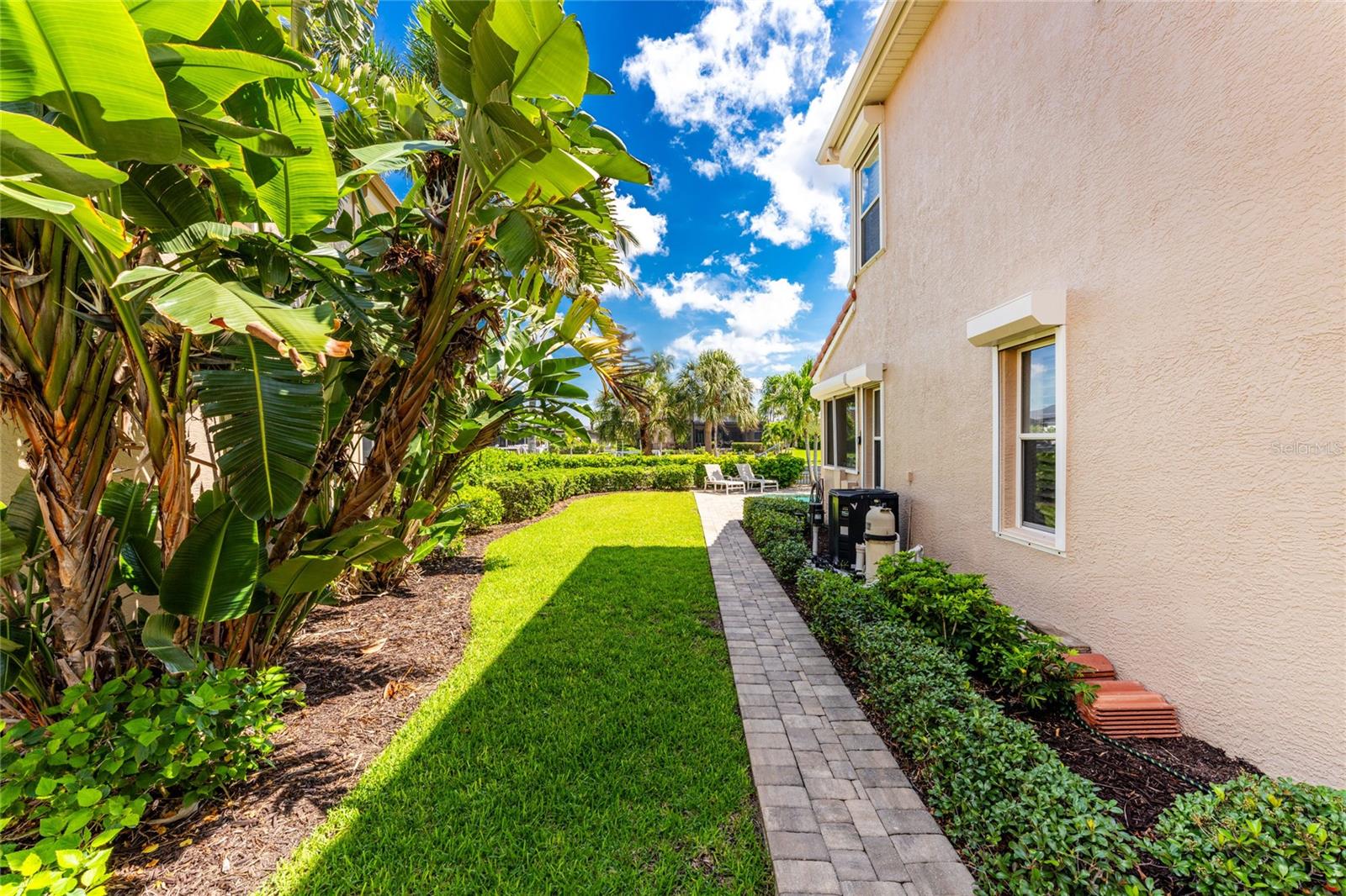 3341 SUNSET KEY CIR
