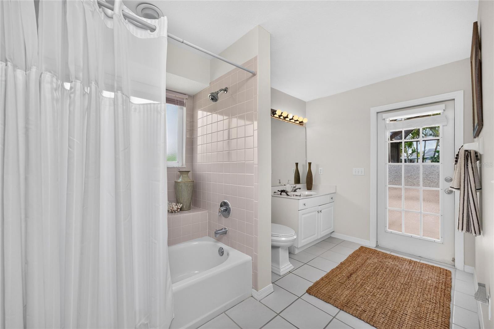 6011 KEY LARGO CIR