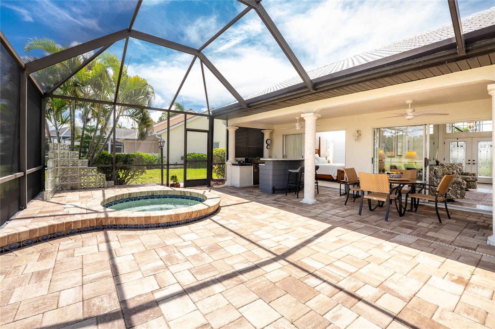 6011 KEY LARGO CIR