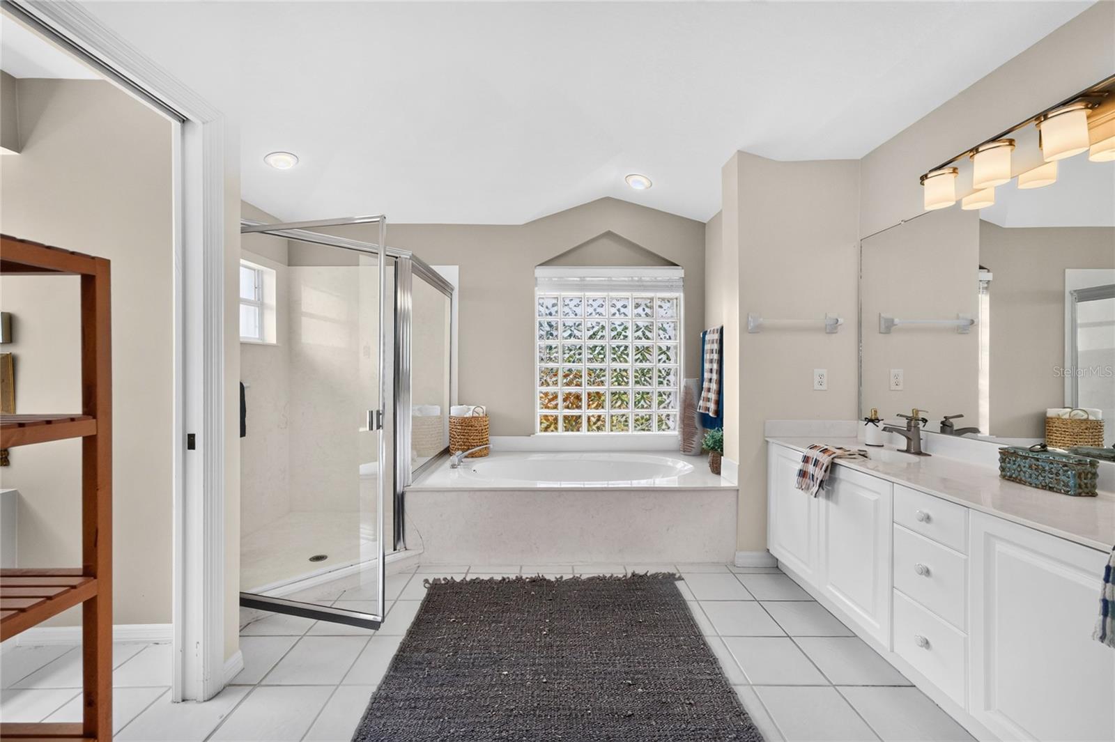 6011 KEY LARGO CIR
