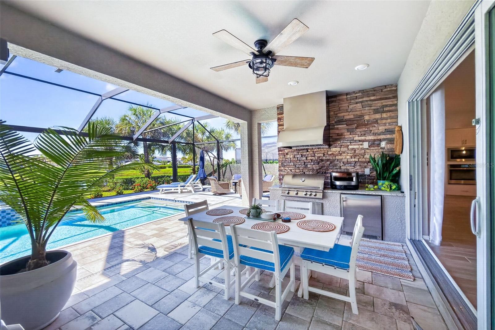 25043 GOLDEN FERN DR