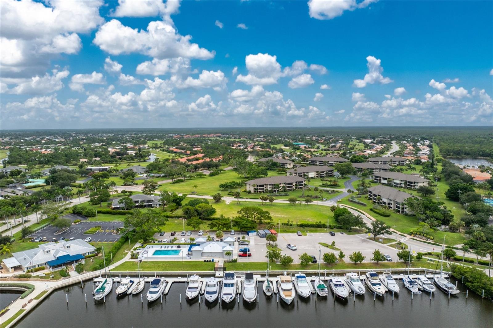 3313 SUNSET KEY CIR #402