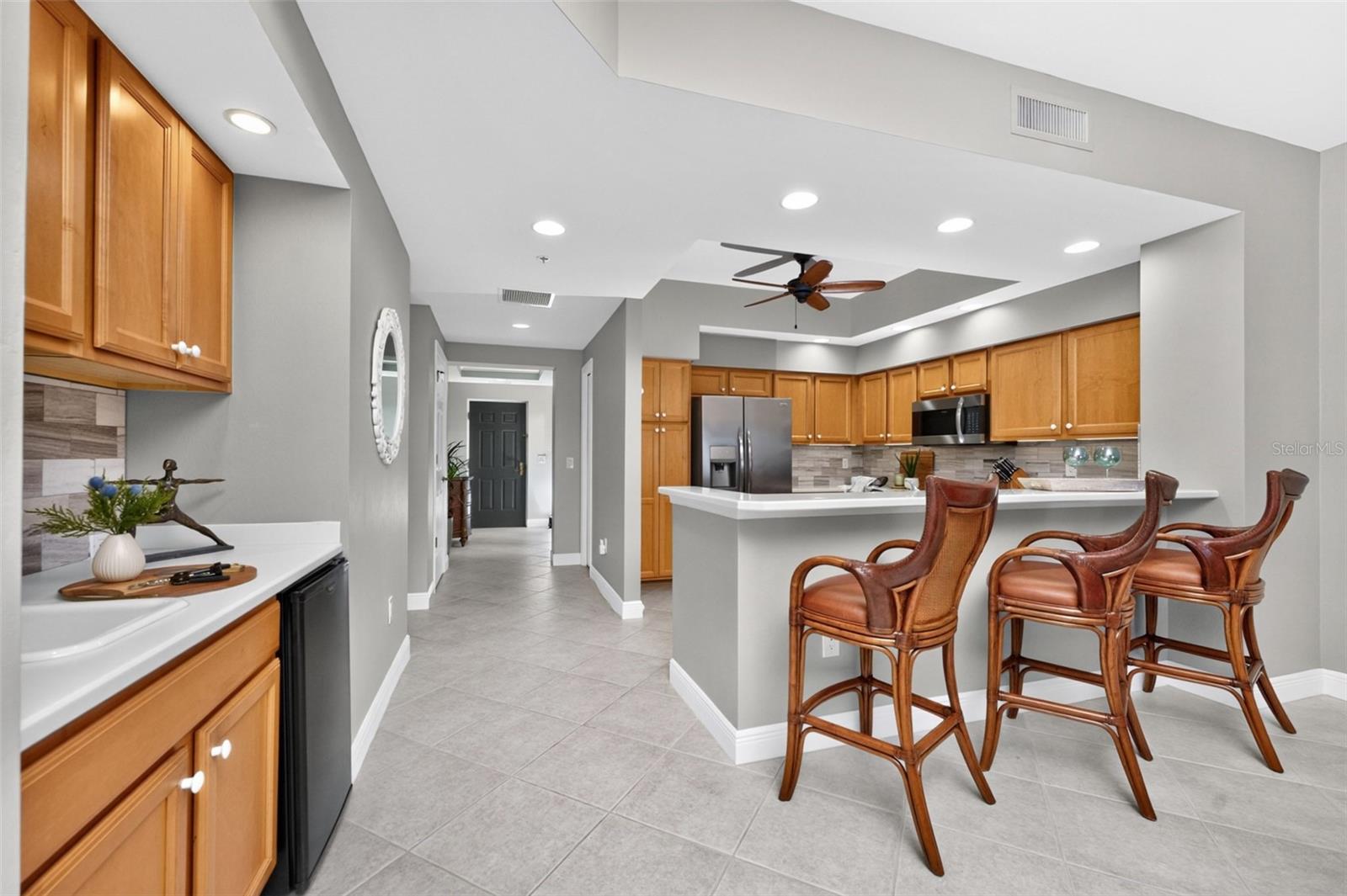 3313 SUNSET KEY CIR #402