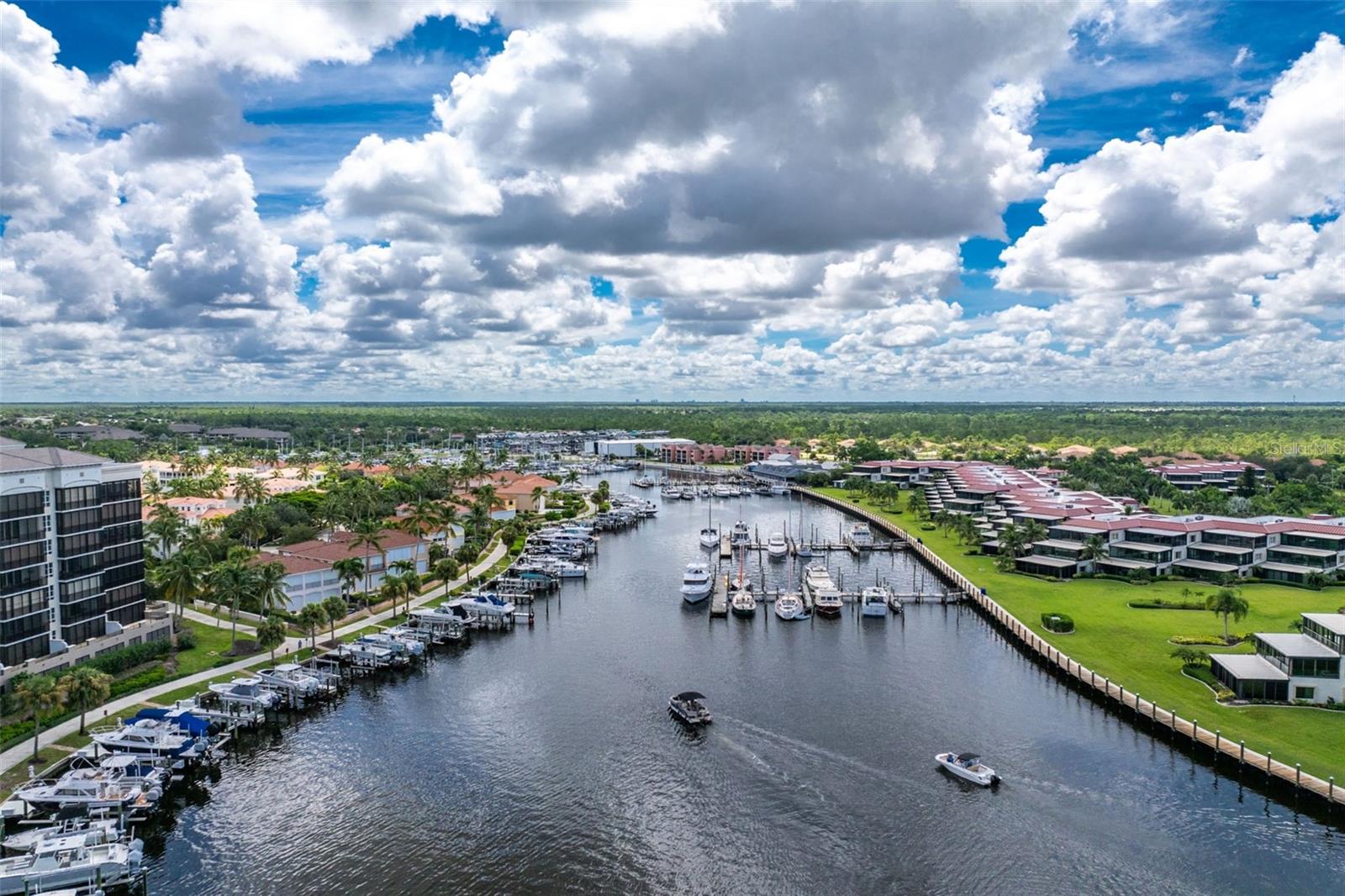 3313 SUNSET KEY CIR #402