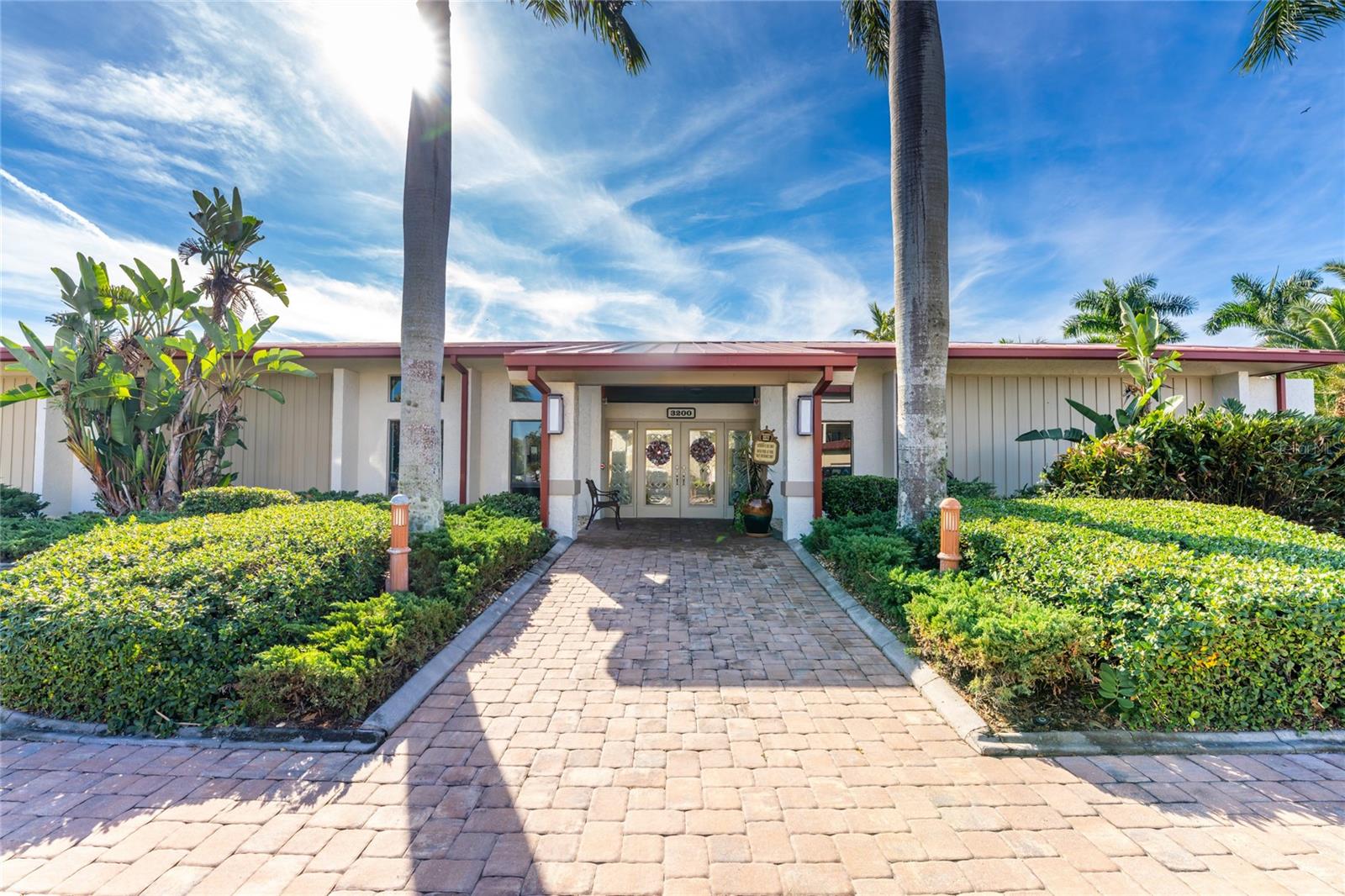3250 SOUTHSHORE DR #55B