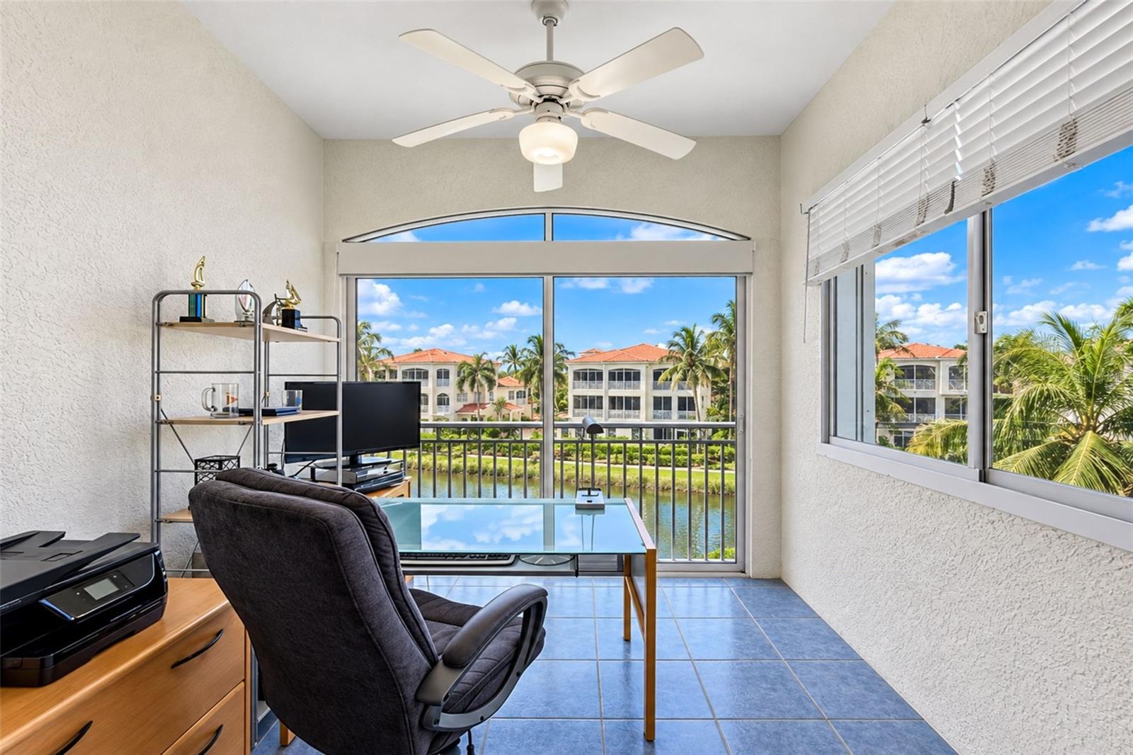 3444 SUNSET KEY CIR #102
