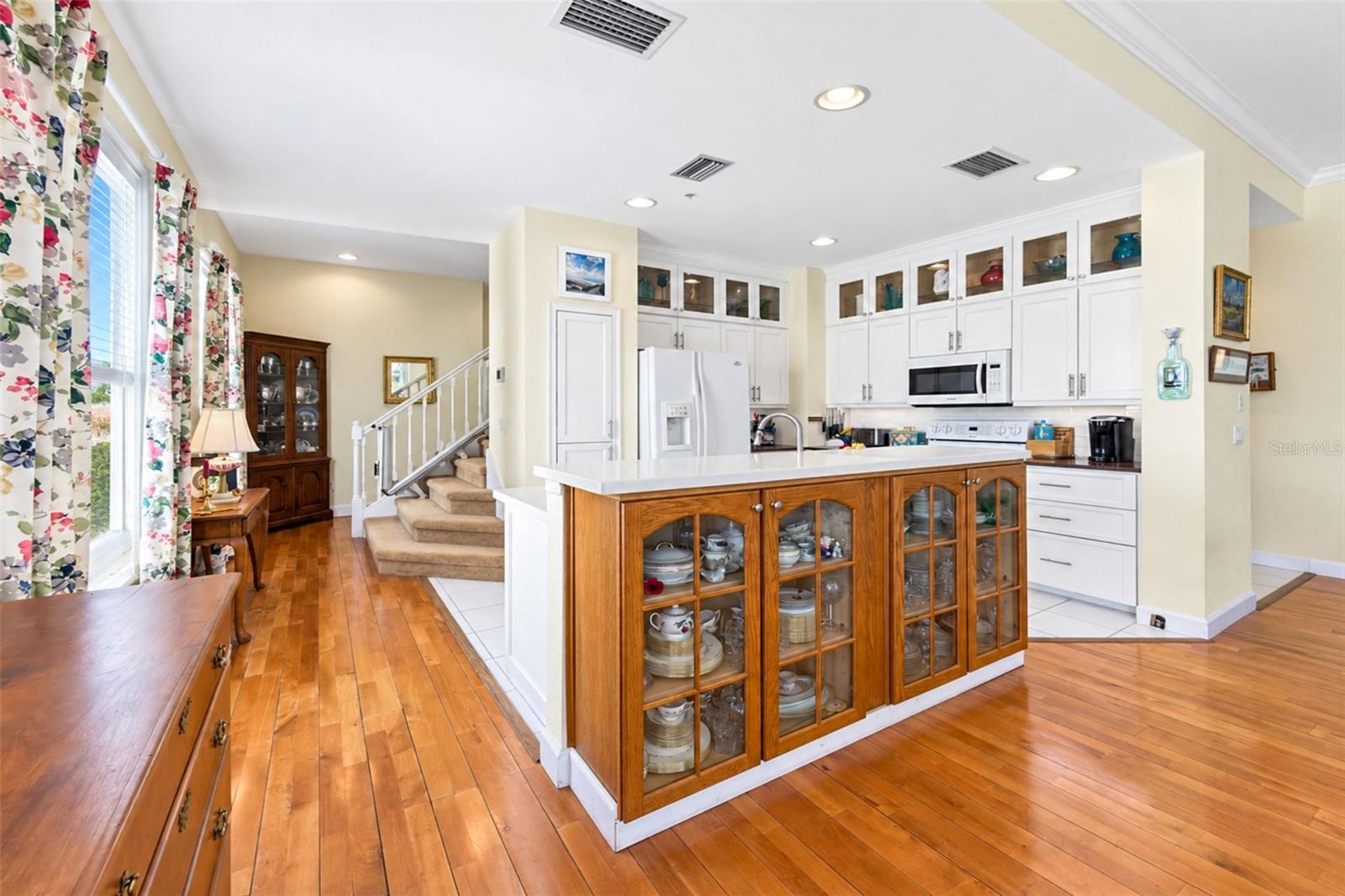 3444 SUNSET KEY CIR #102