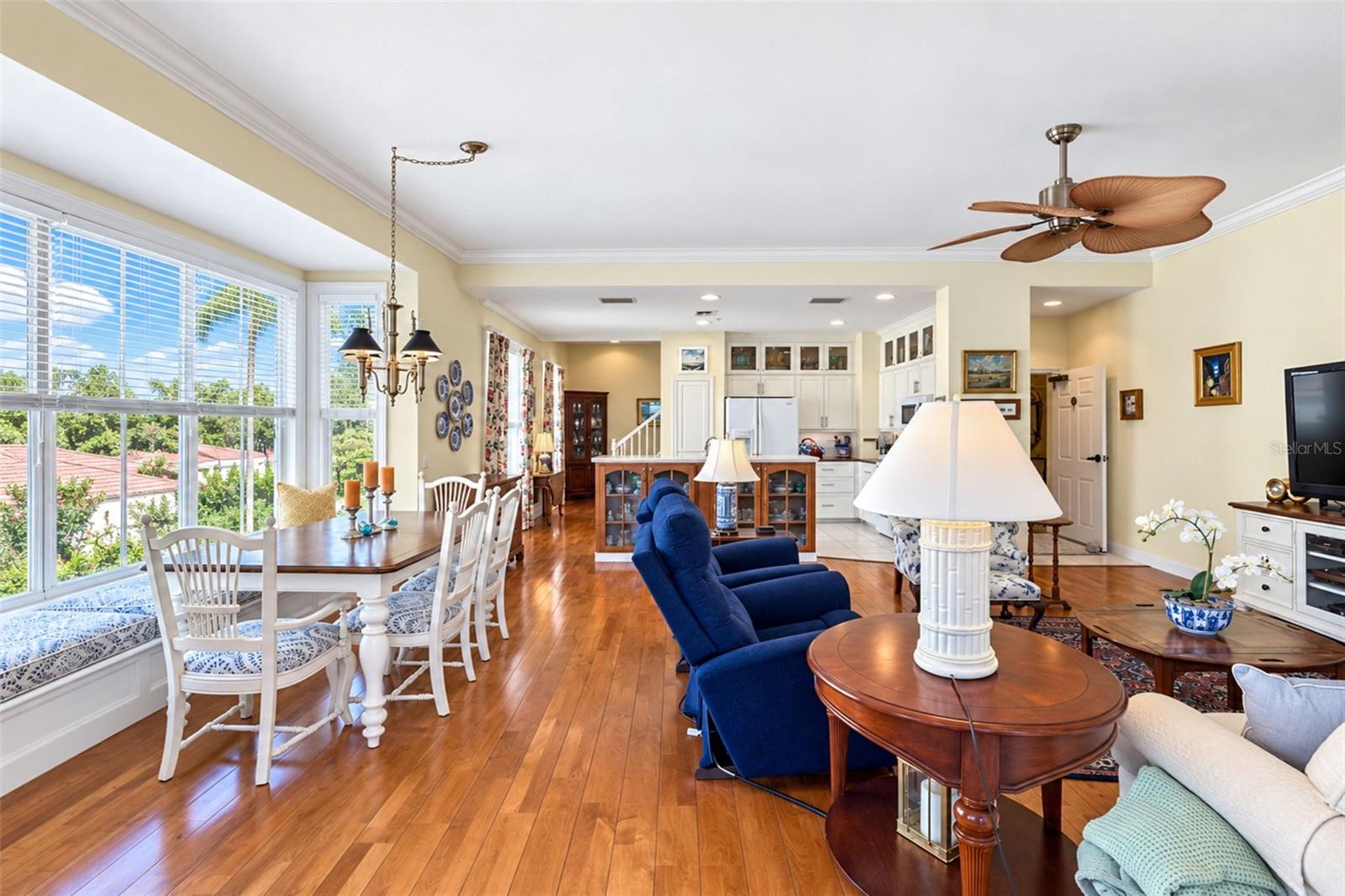 3444 SUNSET KEY CIR #102