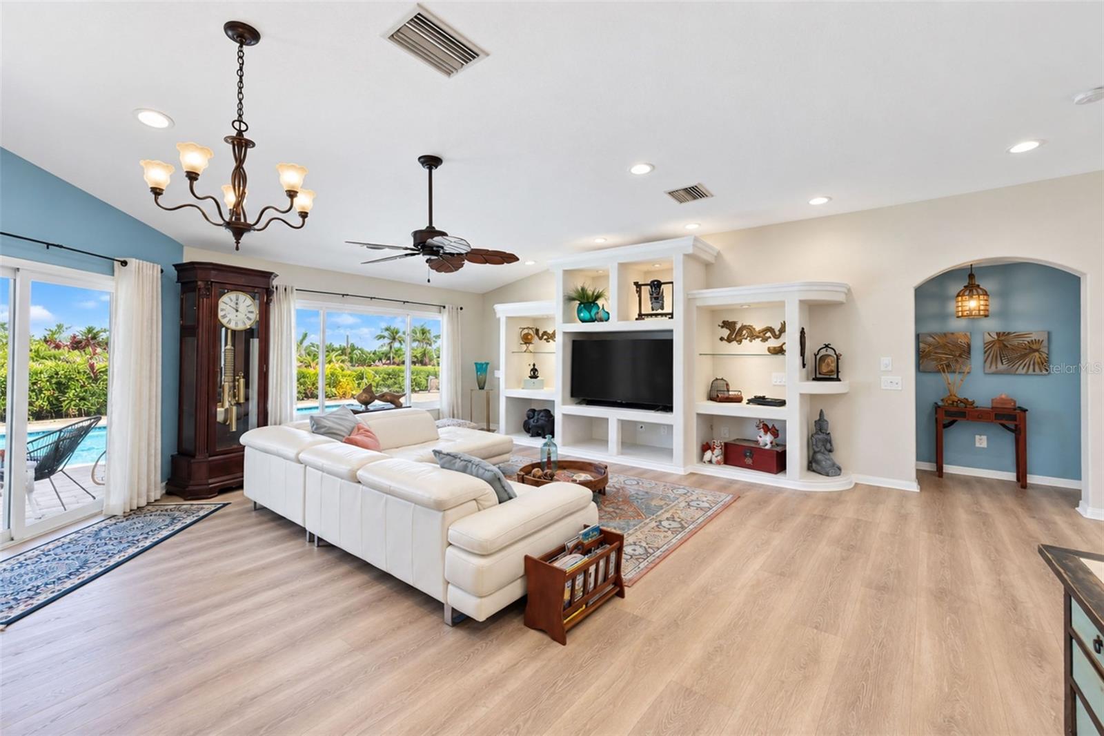 4115 CAPE COLE BLVD