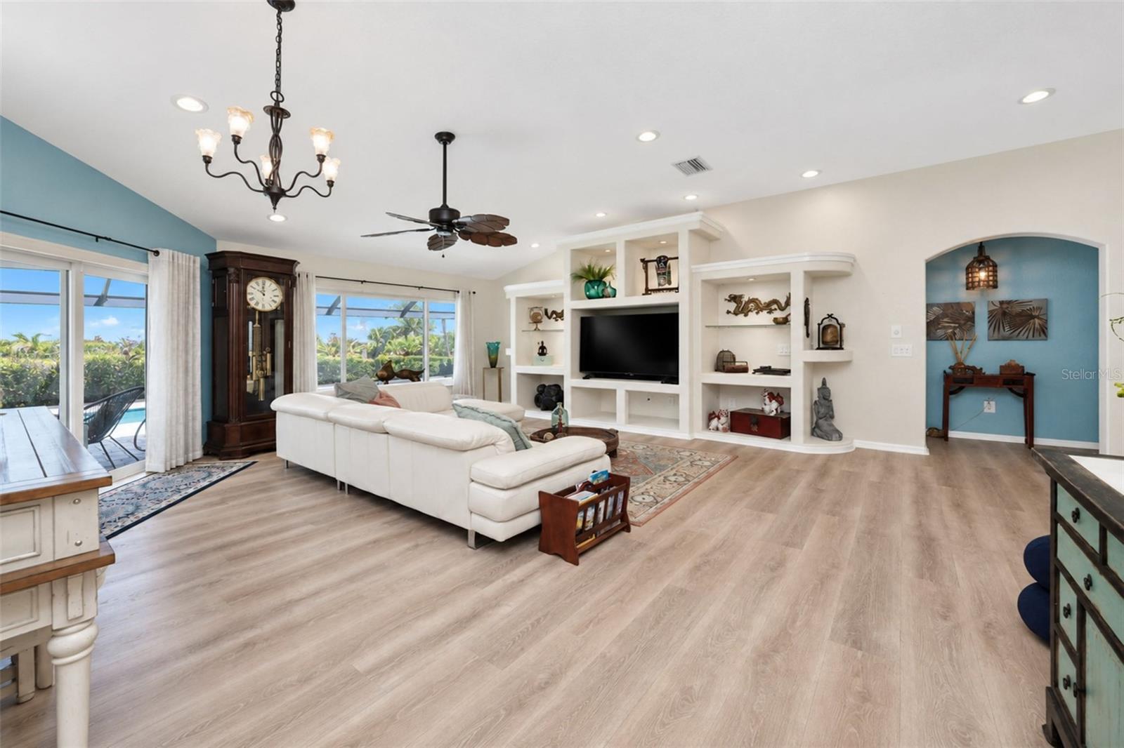 4115 CAPE COLE BLVD