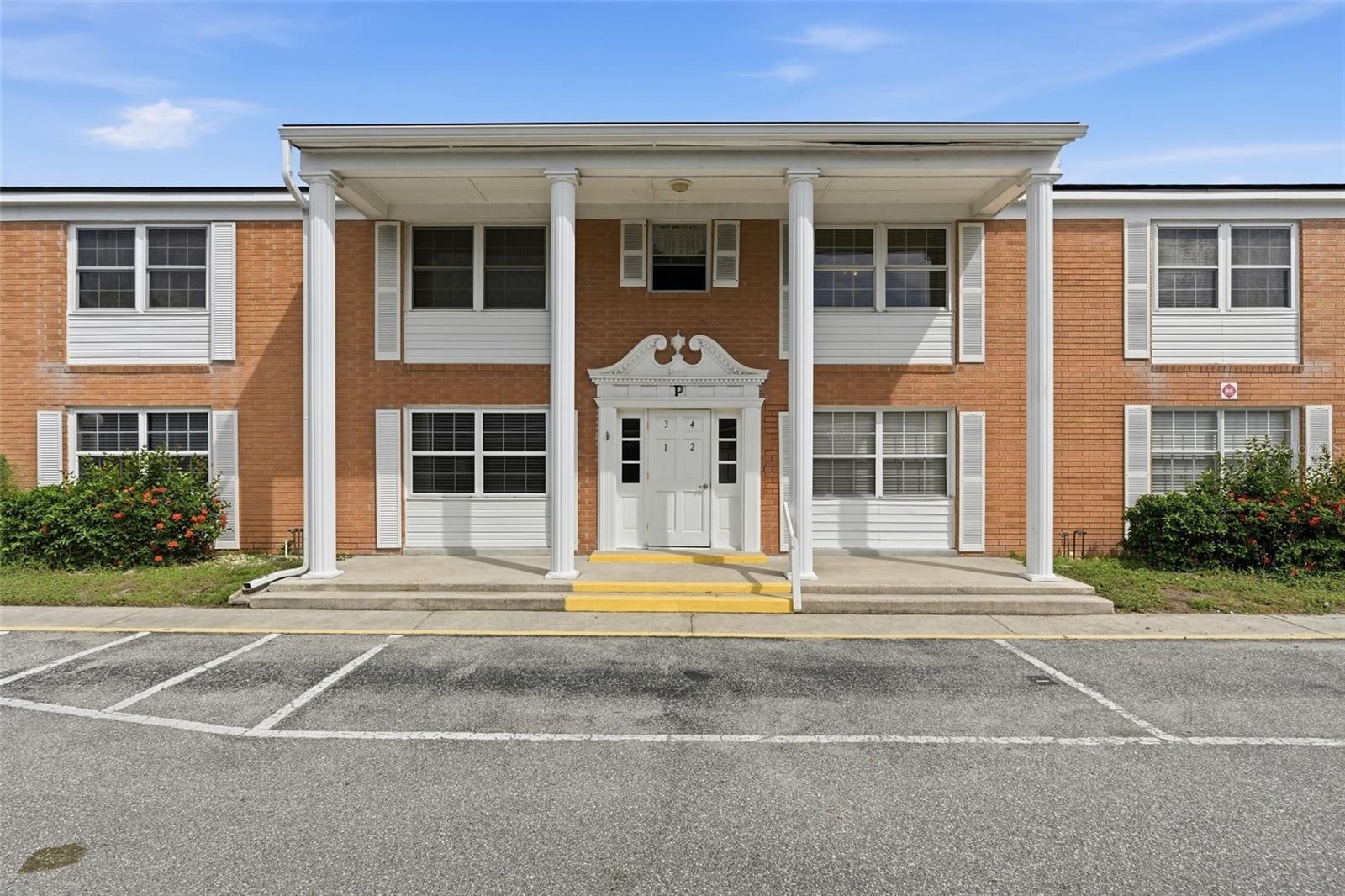 4158 TAMIAMI TRL #P4