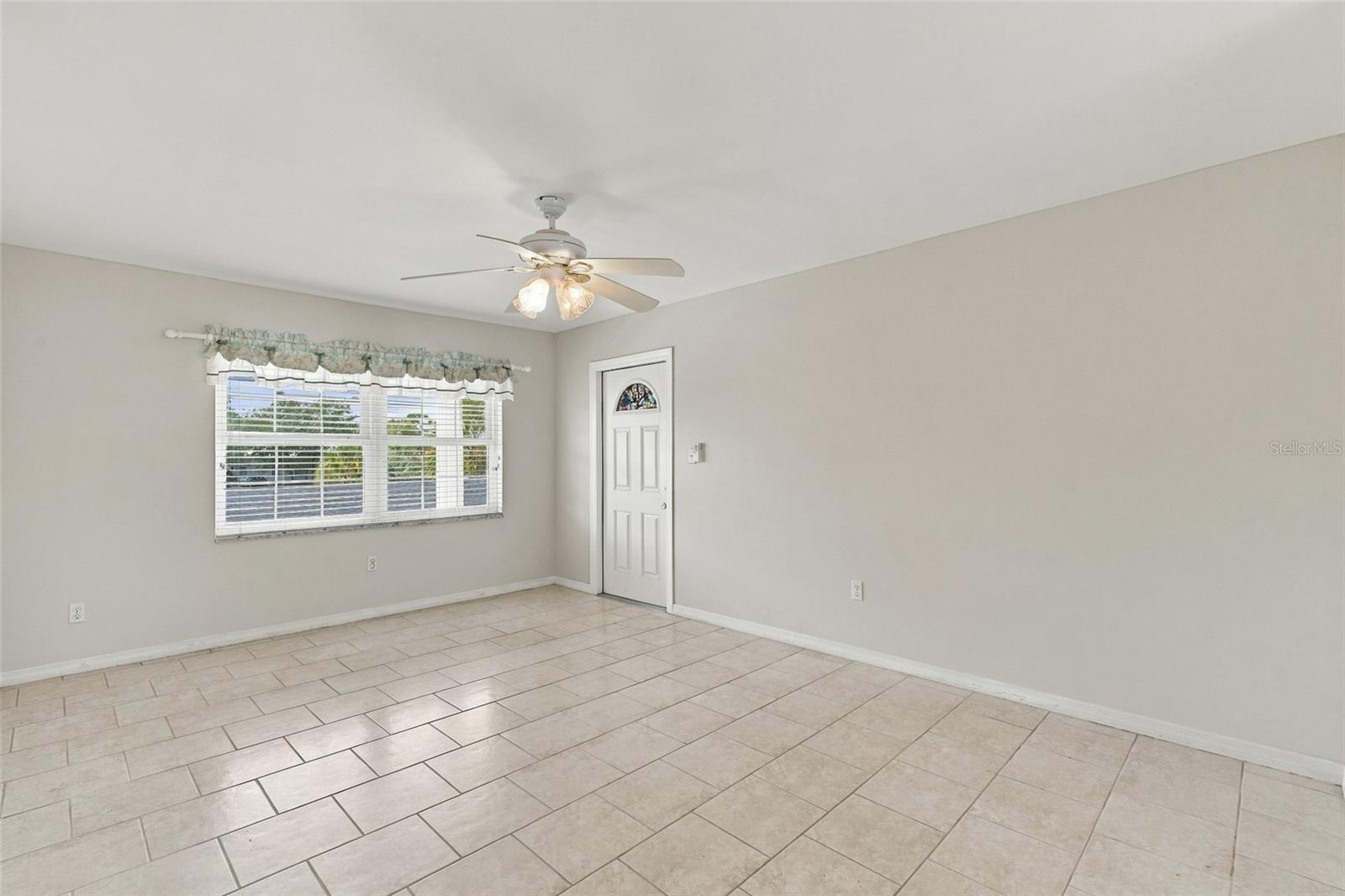 4158 TAMIAMI TRL #P4