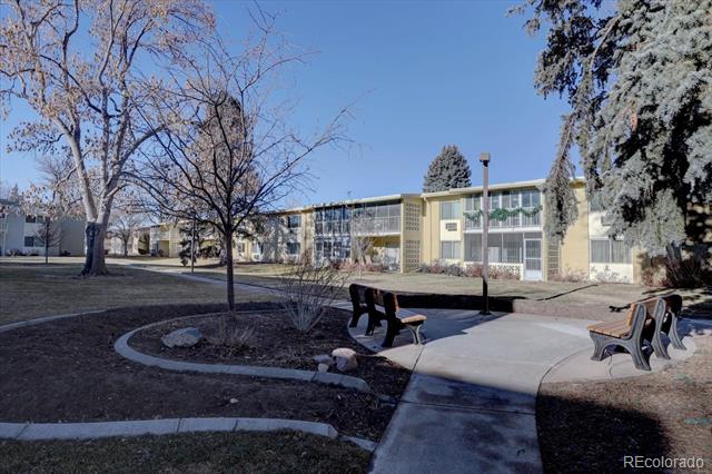 625 S Clinton Street Unit: 6B
