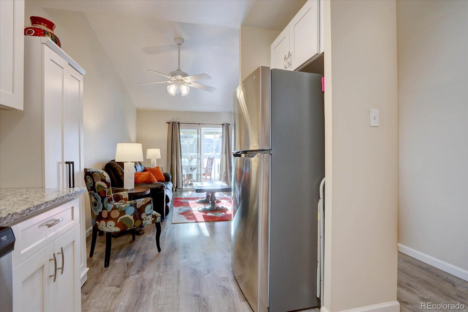 625 S Clinton Street Unit: 6B