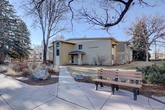 625 S Clinton Street Unit: 6B
