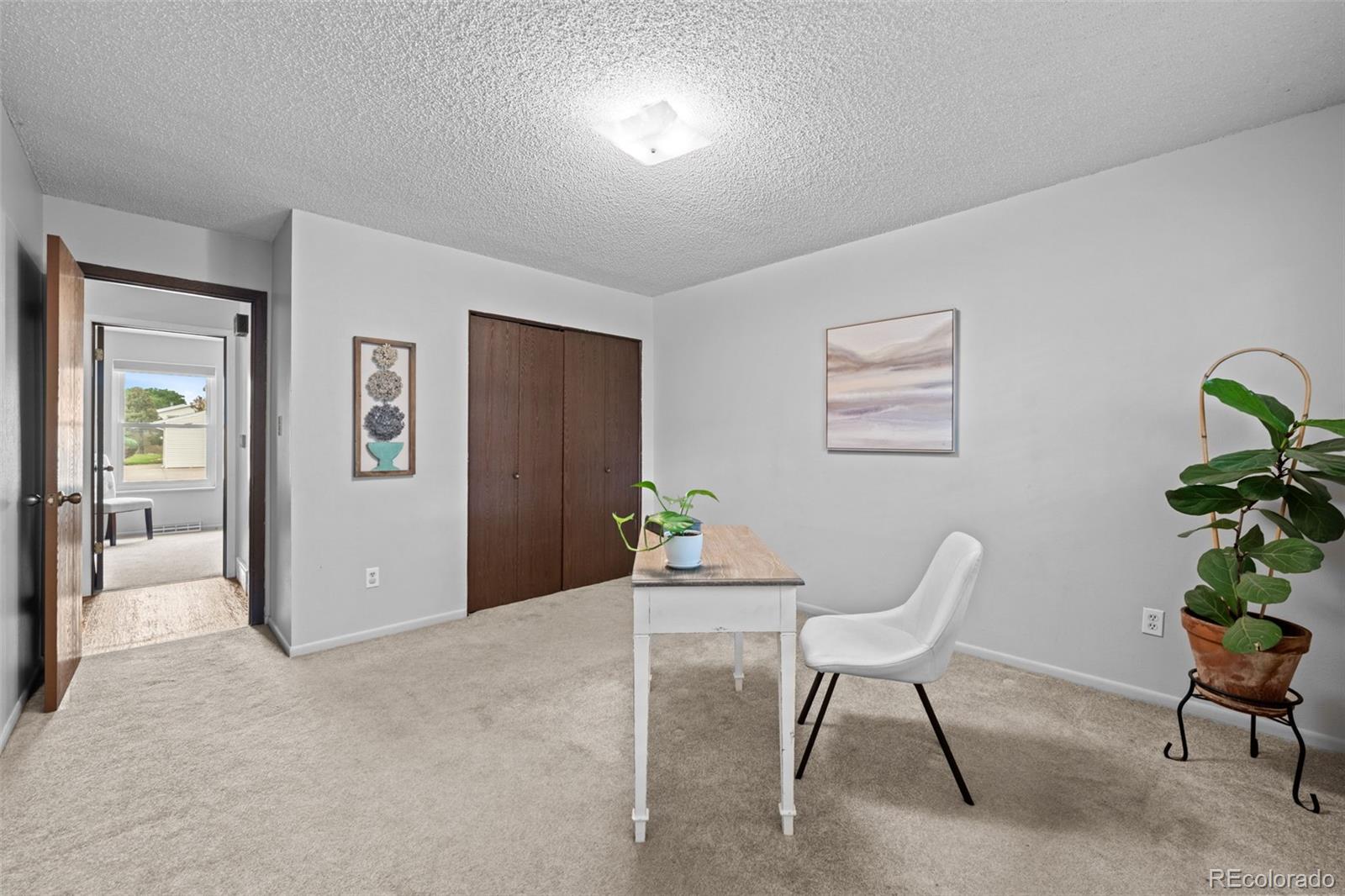 272 S 22nd Avenue