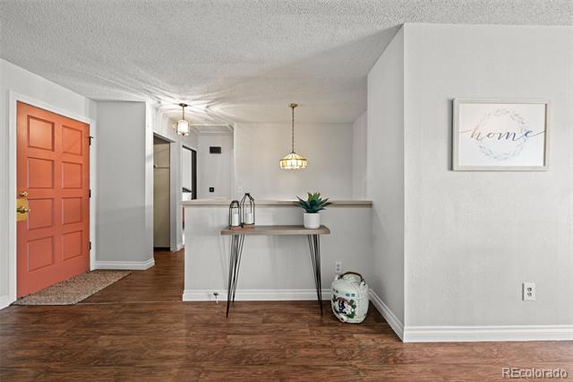 272 S 22nd Avenue