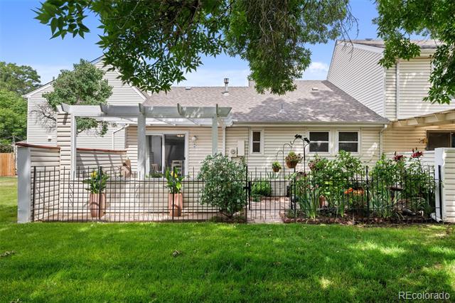 272 S 22nd Avenue
