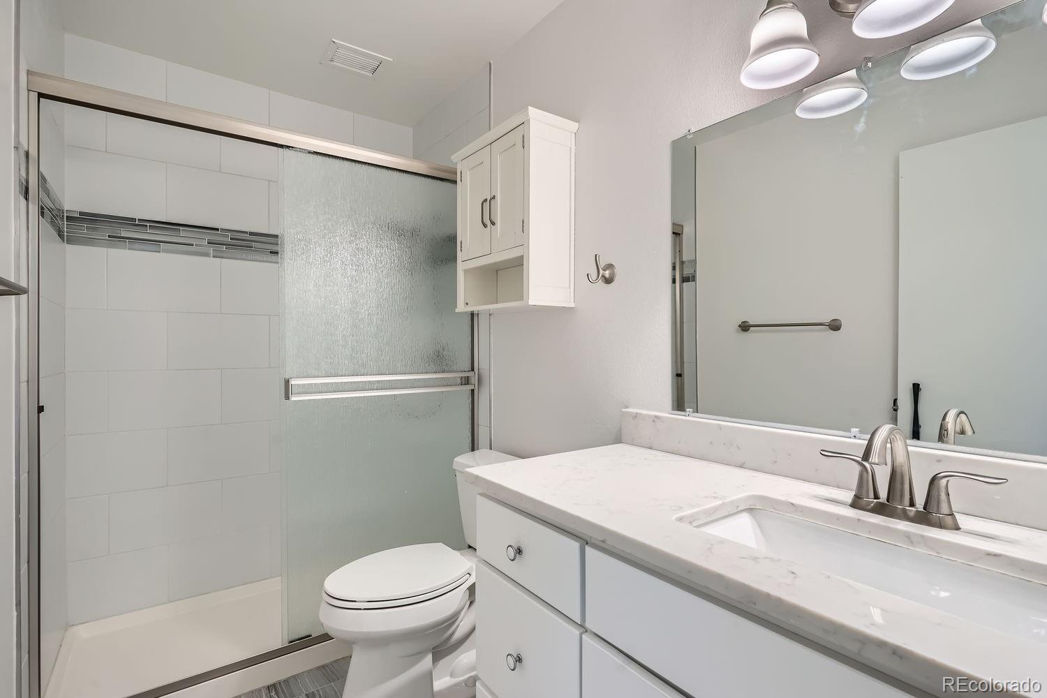 650 S Clinton Street Unit: 4D