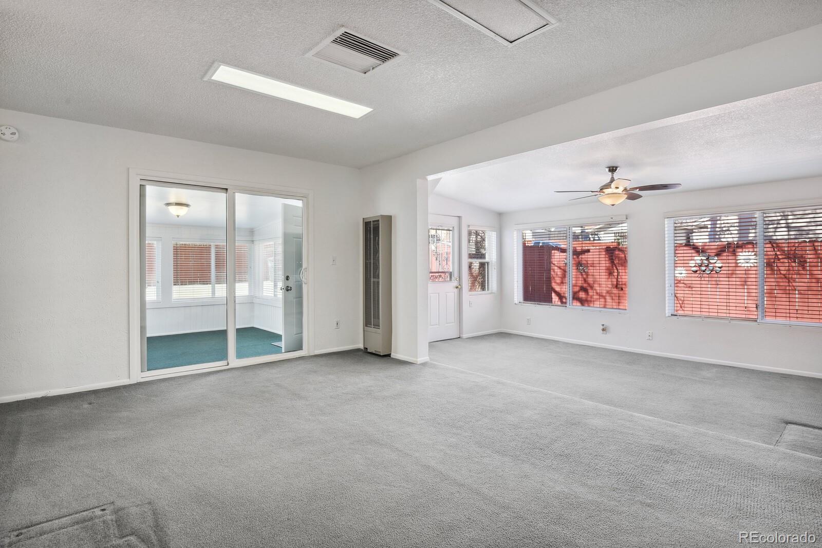 785 S Navajo Street