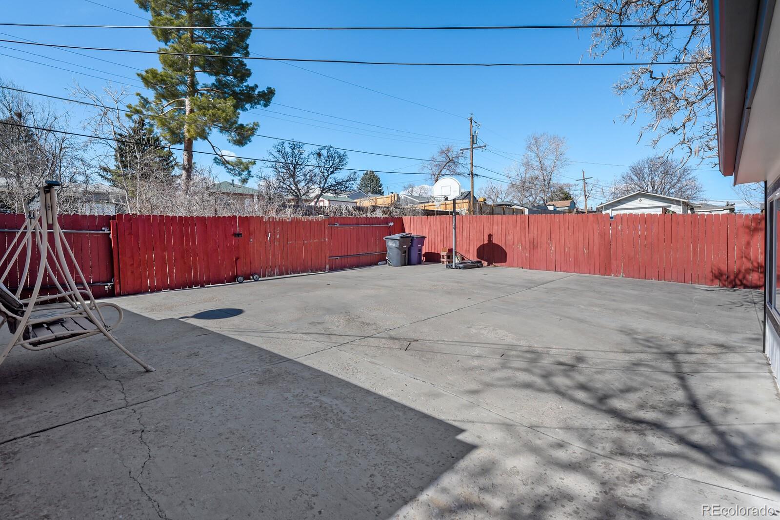 785 S Navajo Street